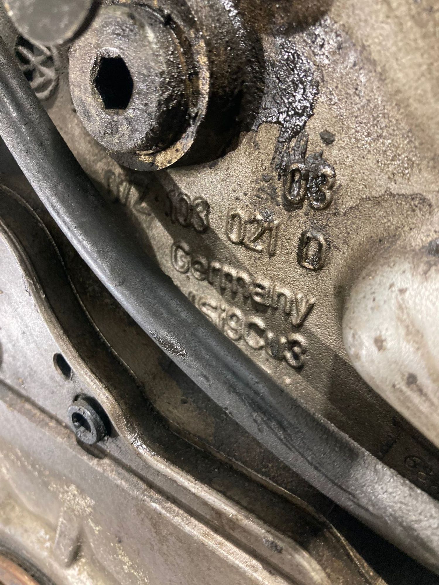 https://ycs.partsauto.market/partsauto-images/thmbs/b135e93f2d106a11df5e4386431c5e55/0e2ca1351b6b92dea728e71eab20abb2/f110c6e31d4d15bc224f0291c0edda72.jpg
