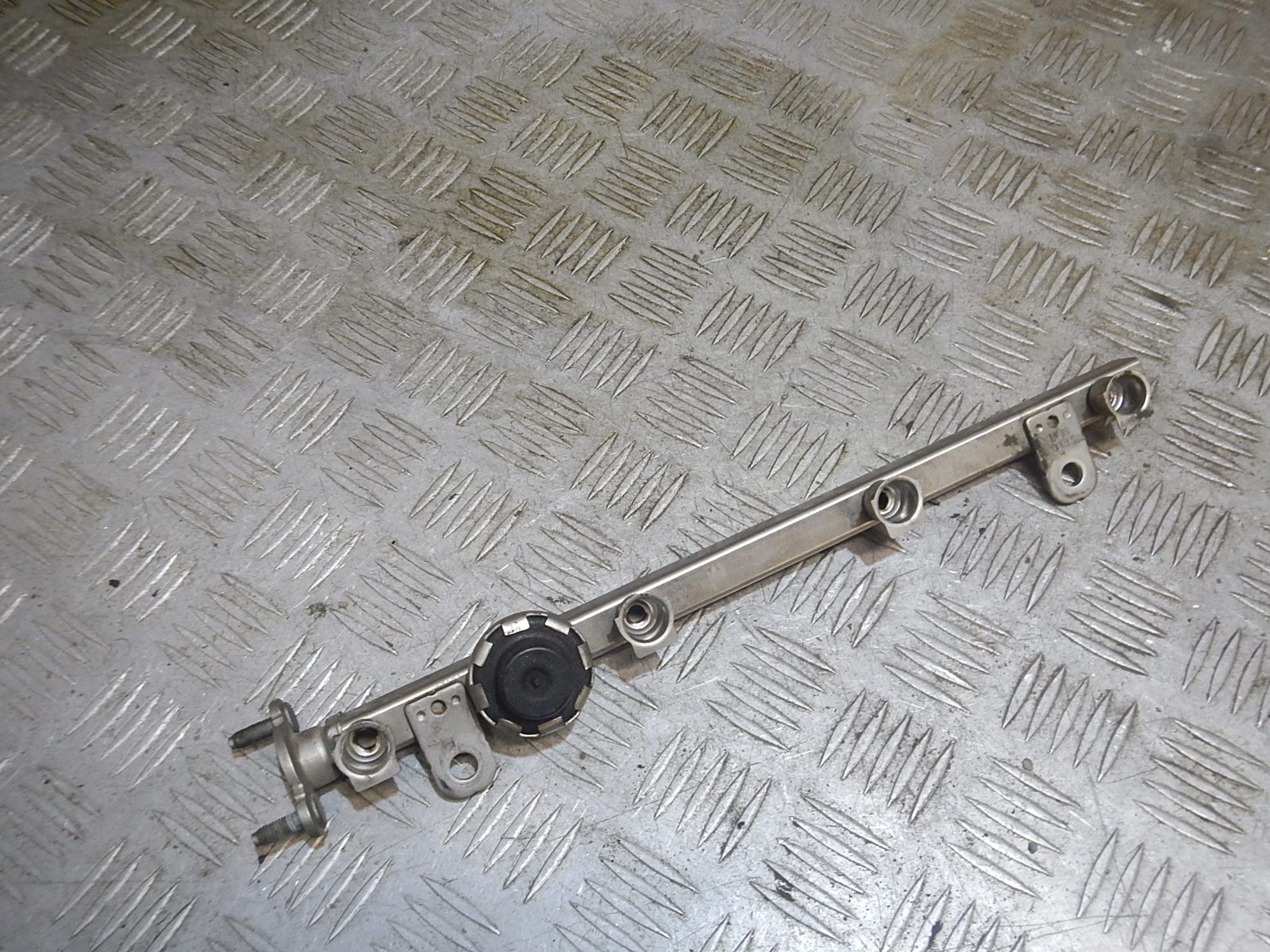 https://ycs.partsauto.market/partsauto-images/thmbs/b135e93f2d106a11df5e4386431c5e55/0ec6c44c01fb6e376f44d5f32f1167ca/e7271c20bceaeee6444ed4844ecf08a7.jpg
