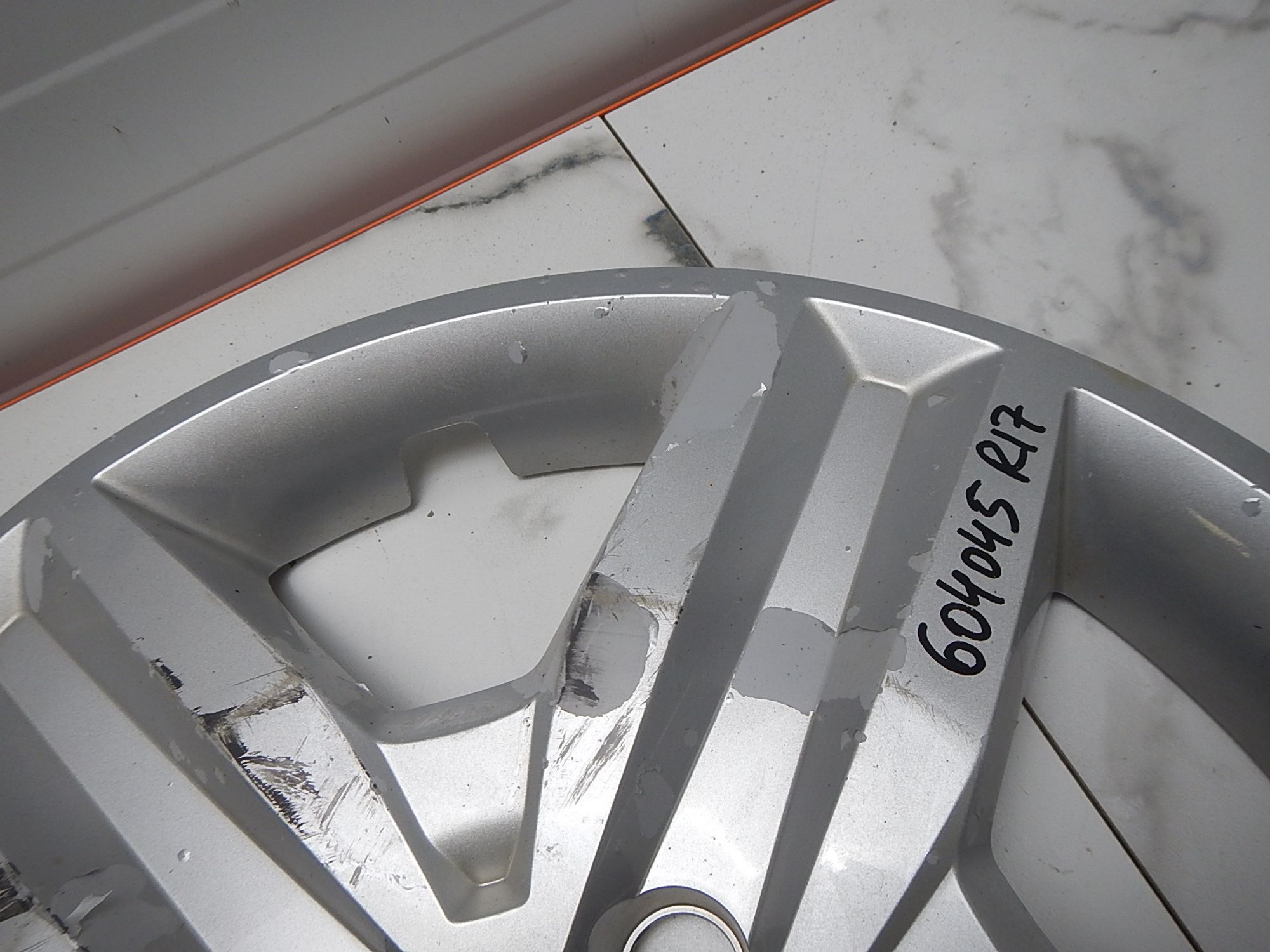 https://ycs.partsauto.market/partsauto-images/thmbs/b135e93f2d106a11df5e4386431c5e55/0f00acad151e3bb2525ad08e89968a89/7481e141bf5a57679a166bca425376e0.jpg