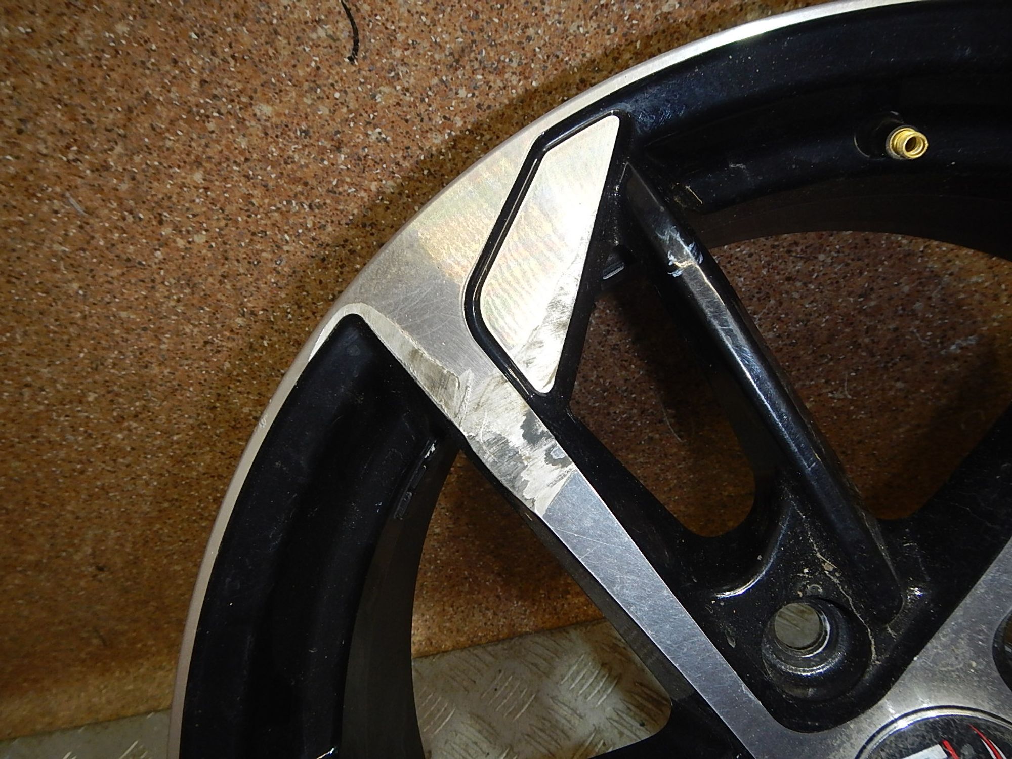 https://ycs.partsauto.market/partsauto-images/thmbs/b135e93f2d106a11df5e4386431c5e55/0fe262e2caea80a252ab3e9015dbb726/7c467097304f6b3e487e102814ed6666.jpg