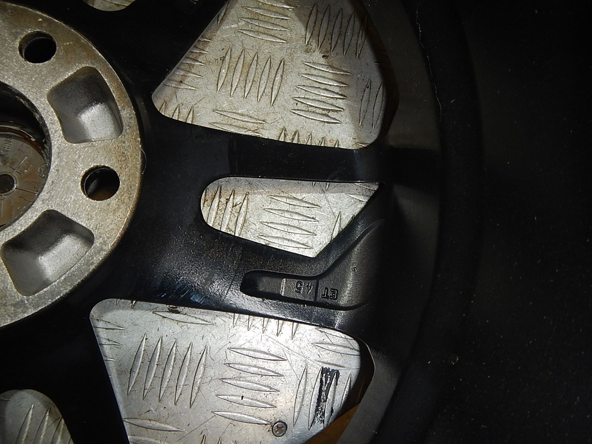 https://ycs.partsauto.market/partsauto-images/thmbs/b135e93f2d106a11df5e4386431c5e55/0fe262e2caea80a252ab3e9015dbb726/dfdfa1d15686ff89e06e5cfb7da78971.jpg