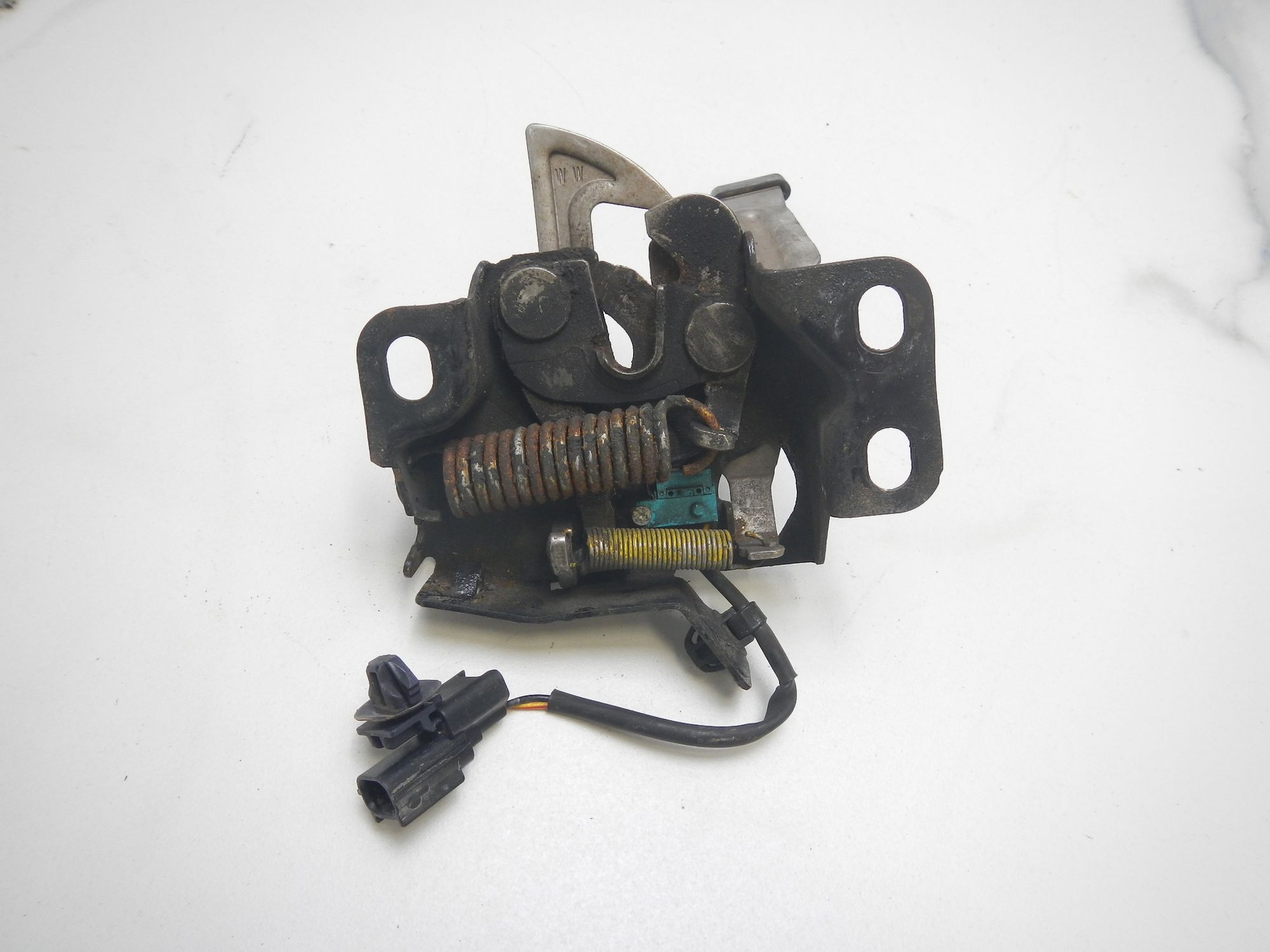 https://ycs.partsauto.market/partsauto-images/thmbs/b135e93f2d106a11df5e4386431c5e55/156c7403ddbb377a324bab69f6cd9ec0/970a444826b4742346153ecf0640ca4f.jpg