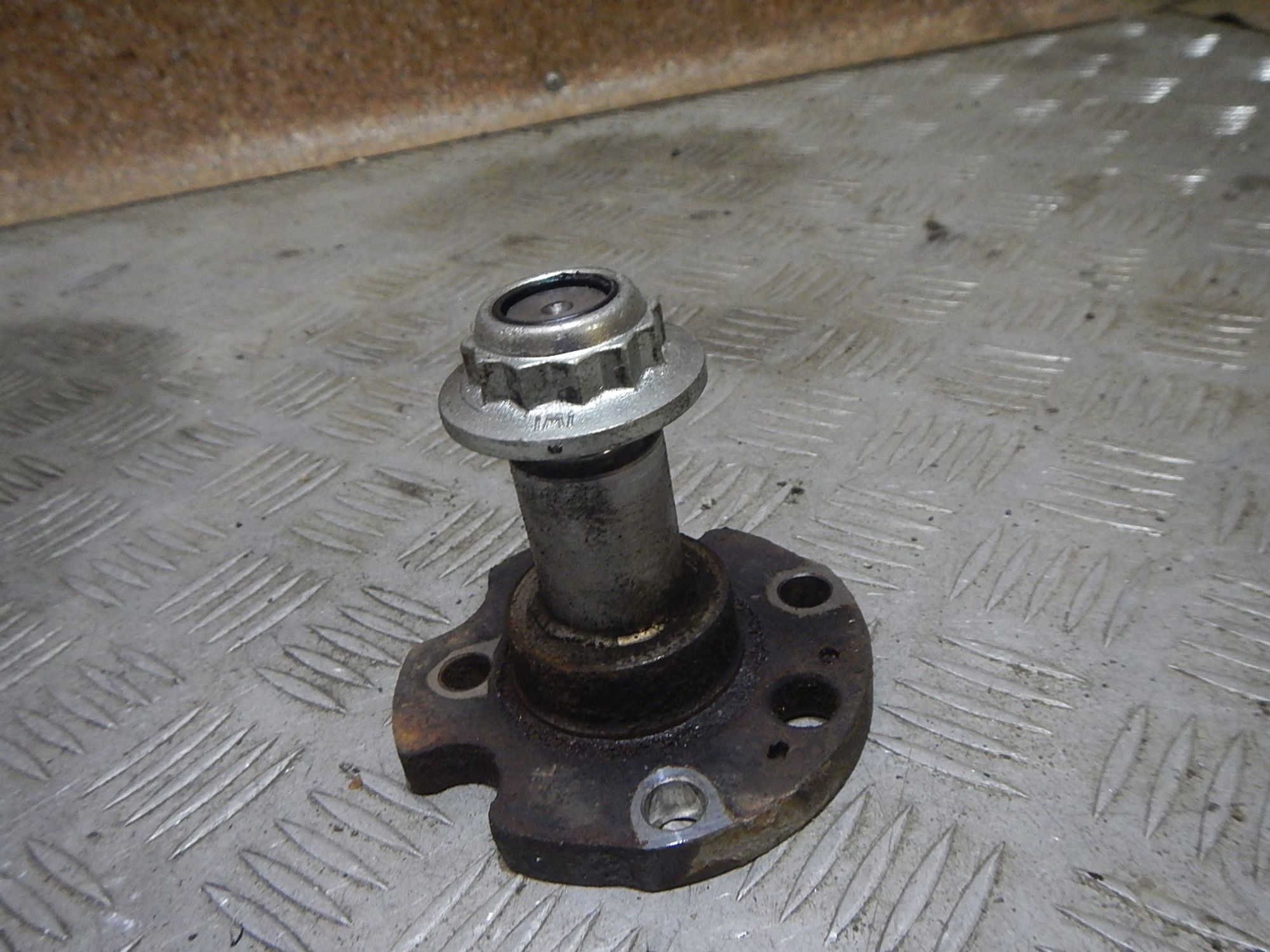 https://ycs.partsauto.market/partsauto-images/thmbs/b135e93f2d106a11df5e4386431c5e55/1660ee20b0882fbdf6d8cb28223b54da/69864562685fb417e551bdfb48f1116b.jpg