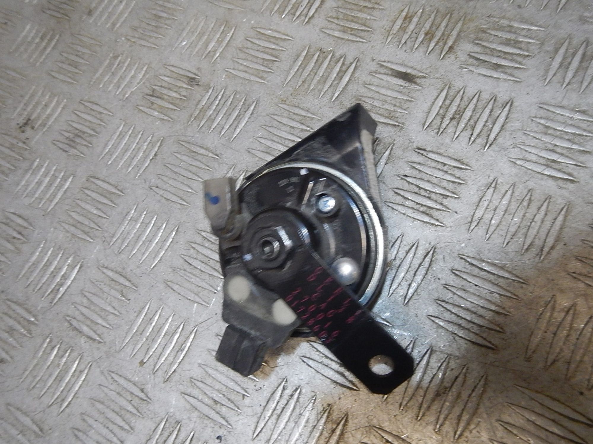 https://ycs.partsauto.market/partsauto-images/thmbs/b135e93f2d106a11df5e4386431c5e55/1712d775e37c9fc321b26b5d11514ac6/5a08402d4e3d22734a90d308aff5cf37.jpg