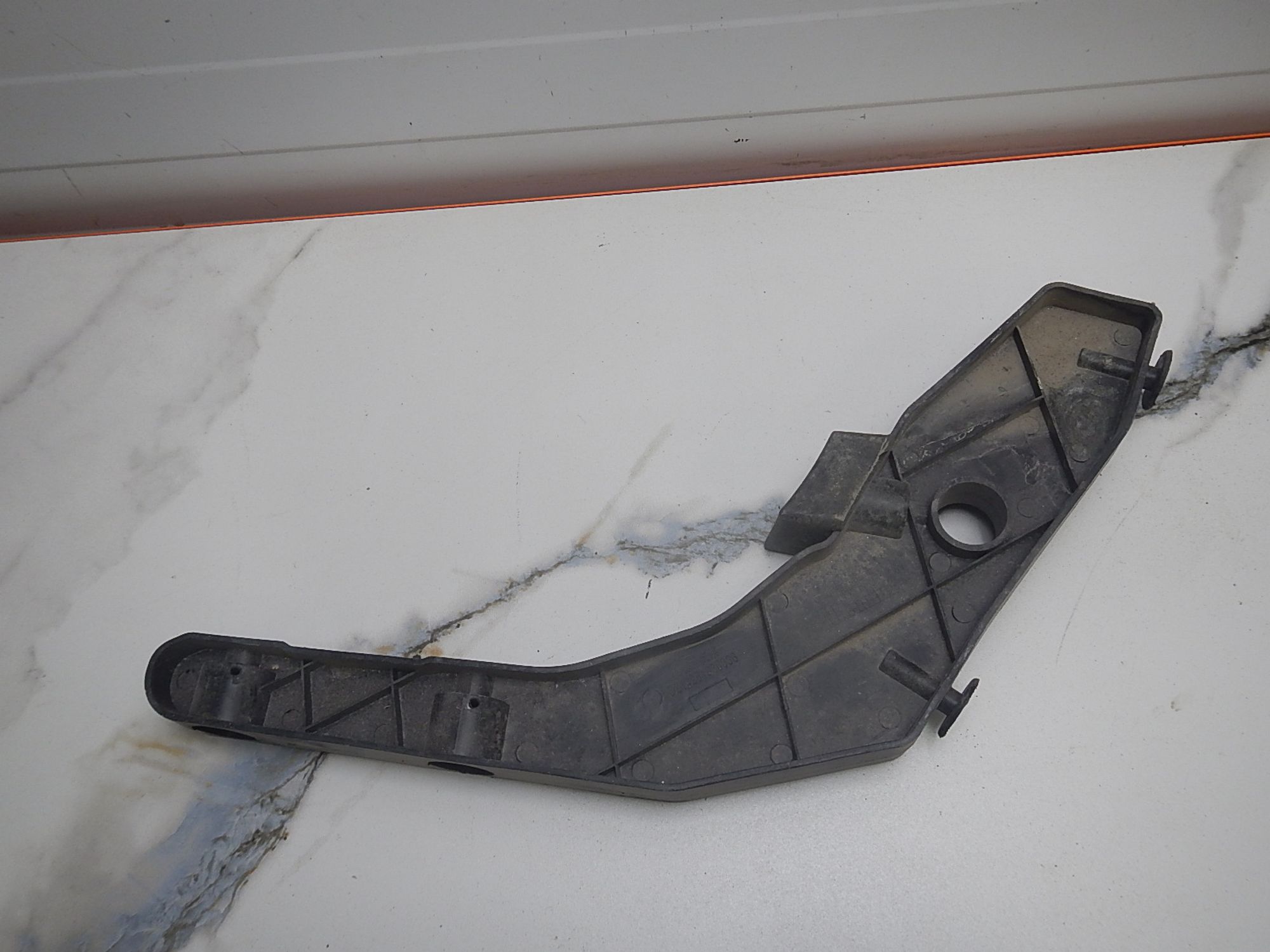 https://ycs.partsauto.market/partsauto-images/thmbs/b135e93f2d106a11df5e4386431c5e55/18c8c41a01f5c9729cbc758ac60816b2/cddfd766564e99a06792673604c585b1.jpg