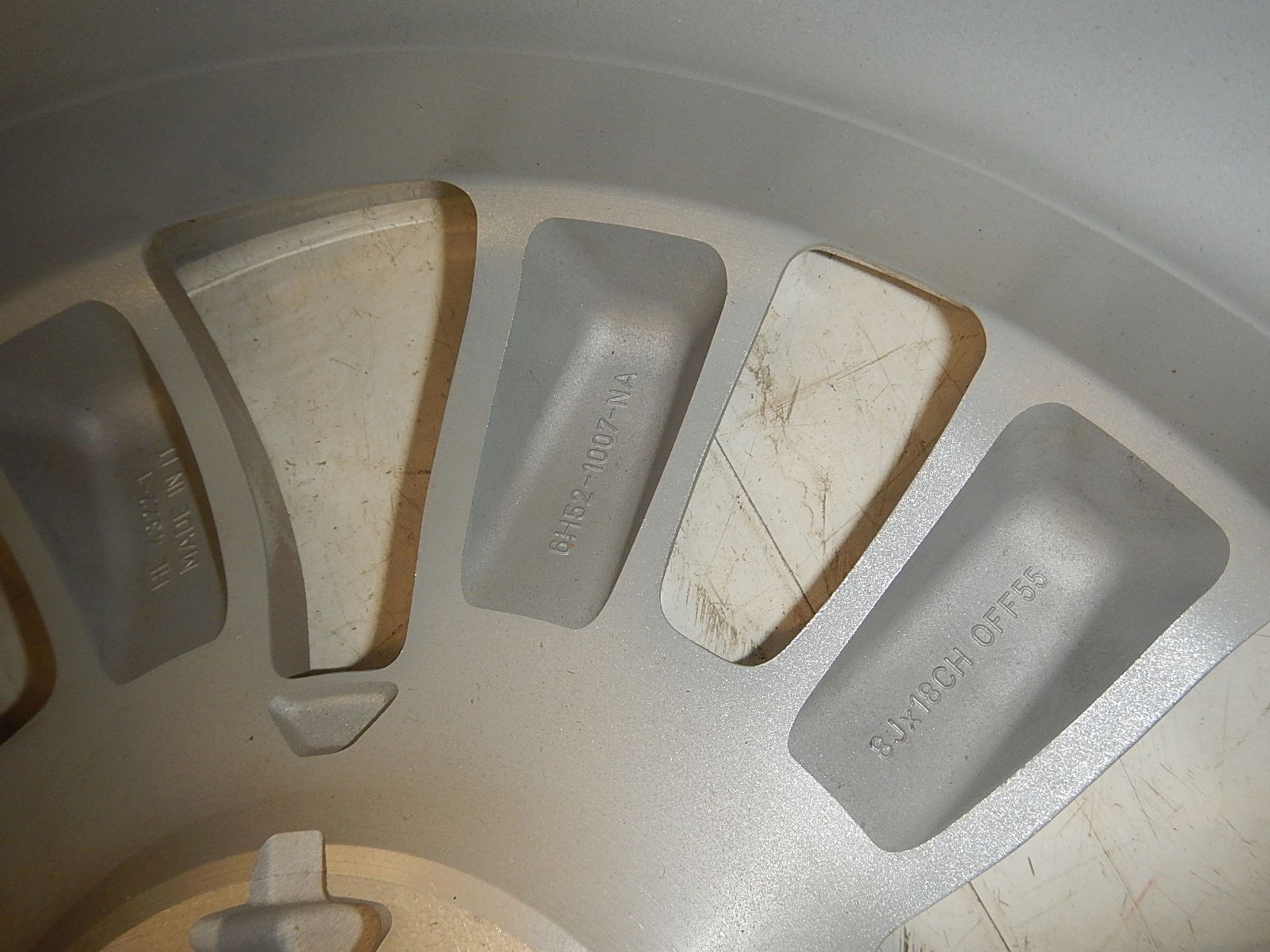 https://ycs.partsauto.market/partsauto-images/thmbs/b135e93f2d106a11df5e4386431c5e55/19161ed67e379e636eb38353e84b7fab/101a9fa2ca636f76b67bffeb4a7124f3.jpg
