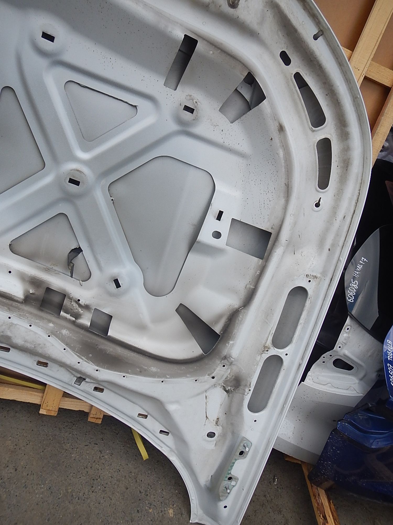 https://ycs.partsauto.market/partsauto-images/thmbs/b135e93f2d106a11df5e4386431c5e55/1cbf8aa48ba734d6e41184eaadf0b7e8/fb19853498aa51e9b4a803d8e1fdd42b.jpg