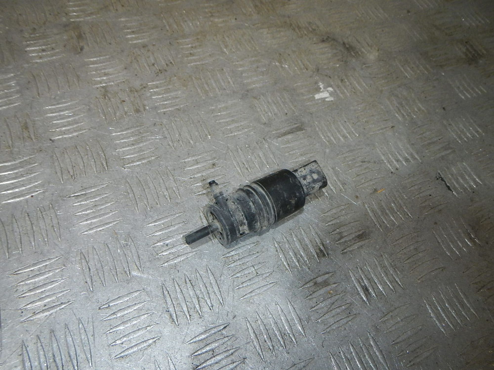 https://ycs.partsauto.market/partsauto-images/thmbs/b135e93f2d106a11df5e4386431c5e55/1d207522d553d3e64ae22b255d4df535/2ca56412c903c1ede86c6a5258a78499.jpg
