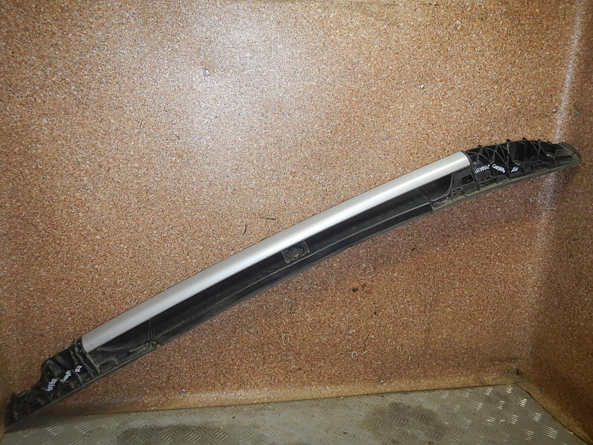https://ycs.partsauto.market/partsauto-images/thmbs/b135e93f2d106a11df5e4386431c5e55/1fe7a8fcbb1a1d2084866d6303f194eb/32404143d6d46a02bc07658847bf5fa1.jpg
