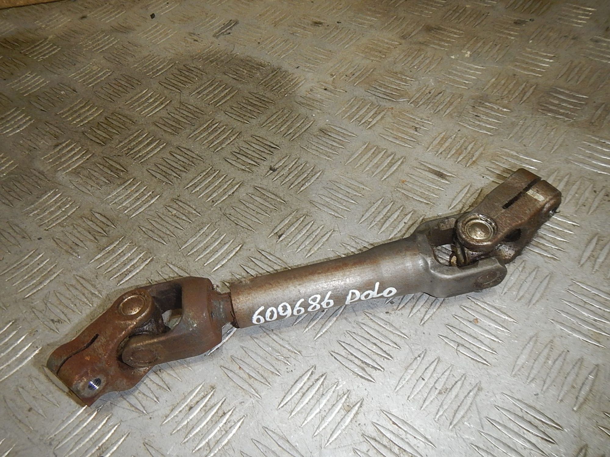 https://ycs.partsauto.market/partsauto-images/thmbs/b135e93f2d106a11df5e4386431c5e55/2236e3bad3380aab7fc0074aeec4d3ac/7e2a3710f138367d3732089c4b76385a.jpg