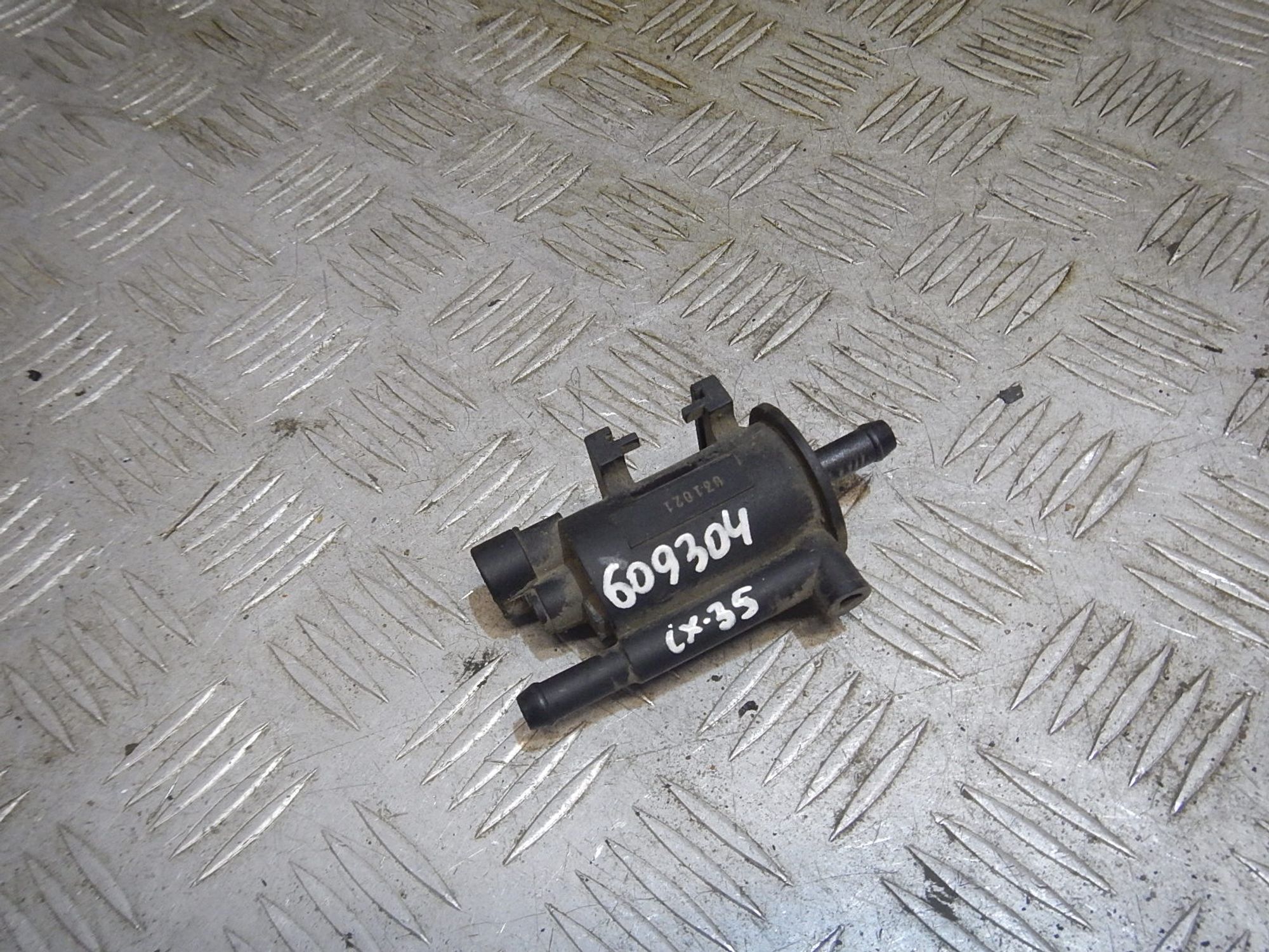 https://ycs.partsauto.market/partsauto-images/thmbs/b135e93f2d106a11df5e4386431c5e55/237416f96887eb65c26b008f4ff4991c/d94f00a038ea56f94187757dd860135b.jpg