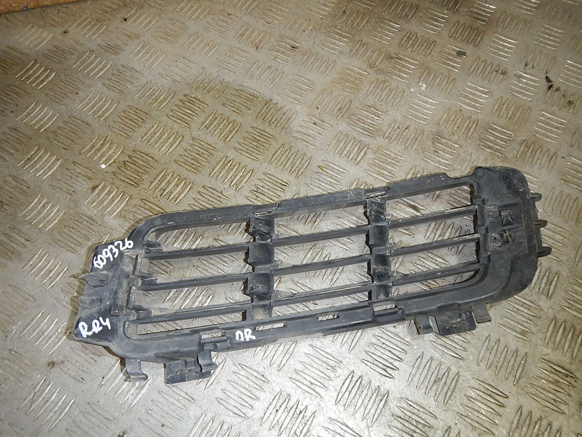 https://ycs.partsauto.market/partsauto-images/thmbs/b135e93f2d106a11df5e4386431c5e55/23d2ea6c8546e8cc4e94829ec6c8166b/a05f00869aac2e9c78faafdad5203278.jpg