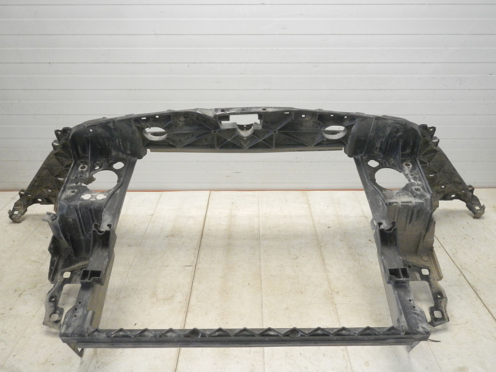 https://ycs.partsauto.market/partsauto-images/thmbs/b135e93f2d106a11df5e4386431c5e55/249cef8479e8e3de90932aef464e2fde/3b40d4cd8057aab1bce6c18064d1dcd8.jpg