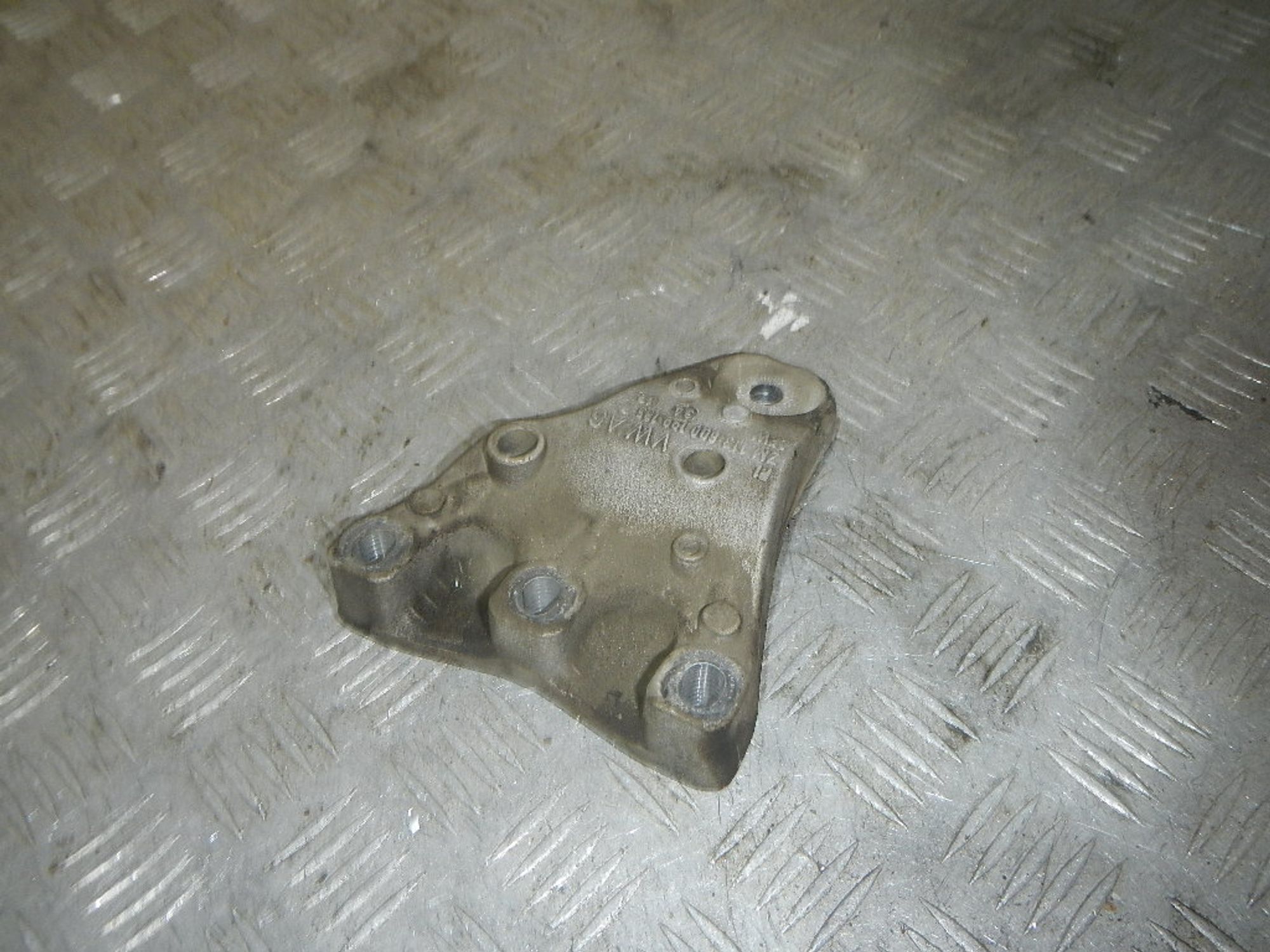 https://ycs.partsauto.market/partsauto-images/thmbs/b135e93f2d106a11df5e4386431c5e55/25784fce6e48dbee24429cbe86b4afe7/b5daa3ee262507e6690e0ab7dafe63bc.jpg