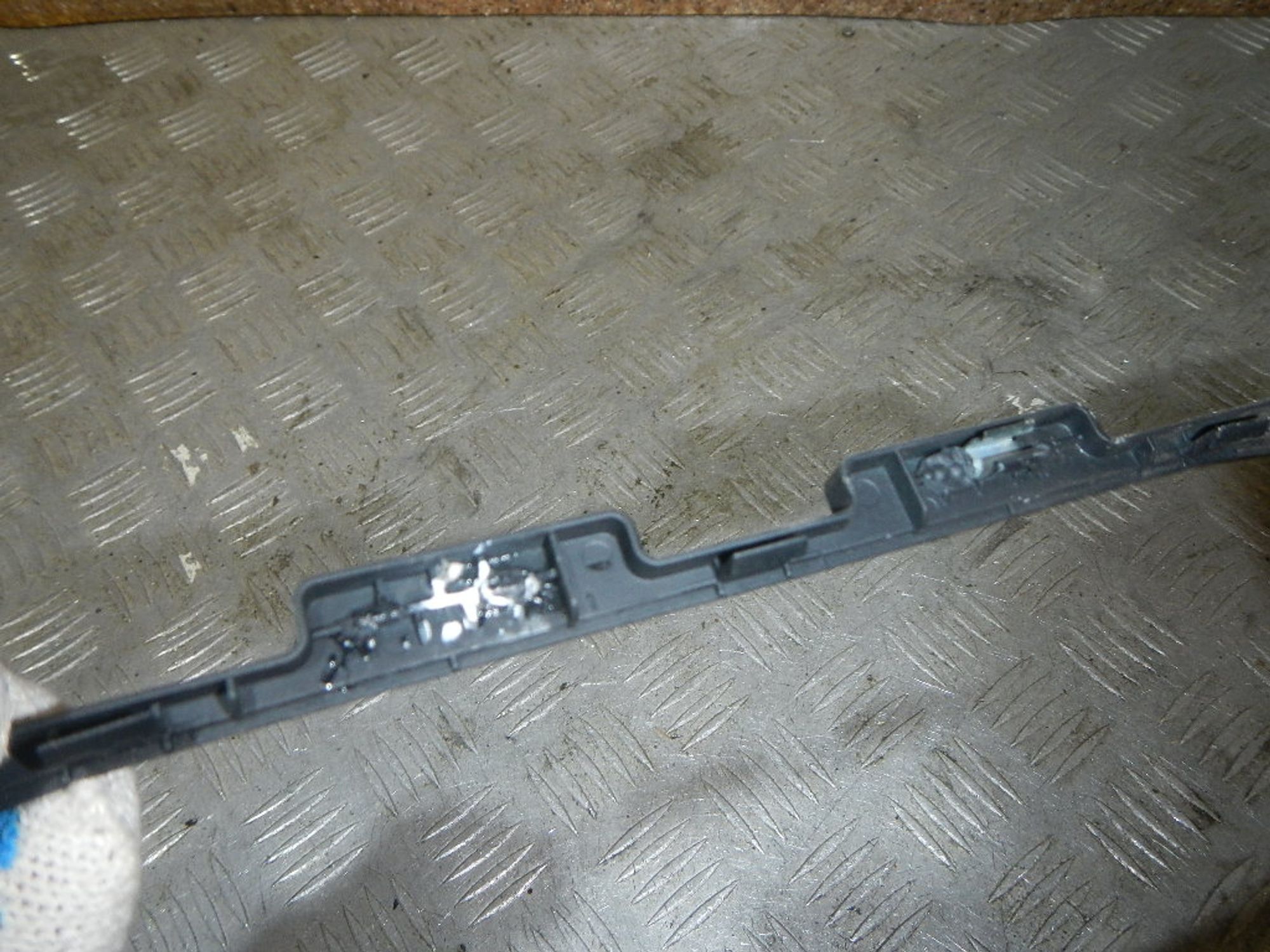 https://ycs.partsauto.market/partsauto-images/thmbs/b135e93f2d106a11df5e4386431c5e55/2730d256114f49d7ab5409209b804887/176f338d8153526bb3b545797ab1224f.jpg