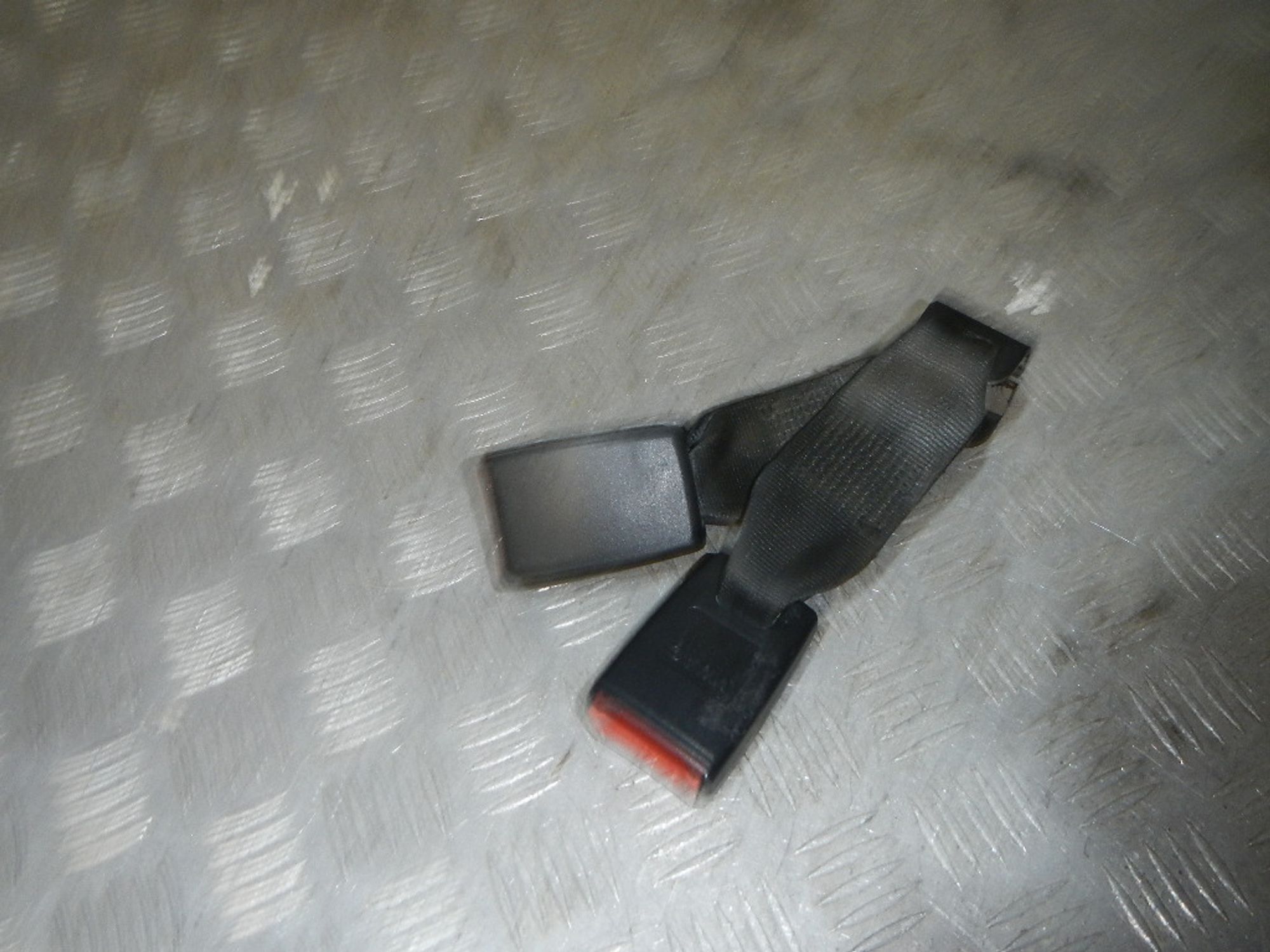https://ycs.partsauto.market/partsauto-images/thmbs/b135e93f2d106a11df5e4386431c5e55/27a445e1076786f19291b4cf8c60f481/571542b7710bb6b629ff3bb0cb26409f.jpg