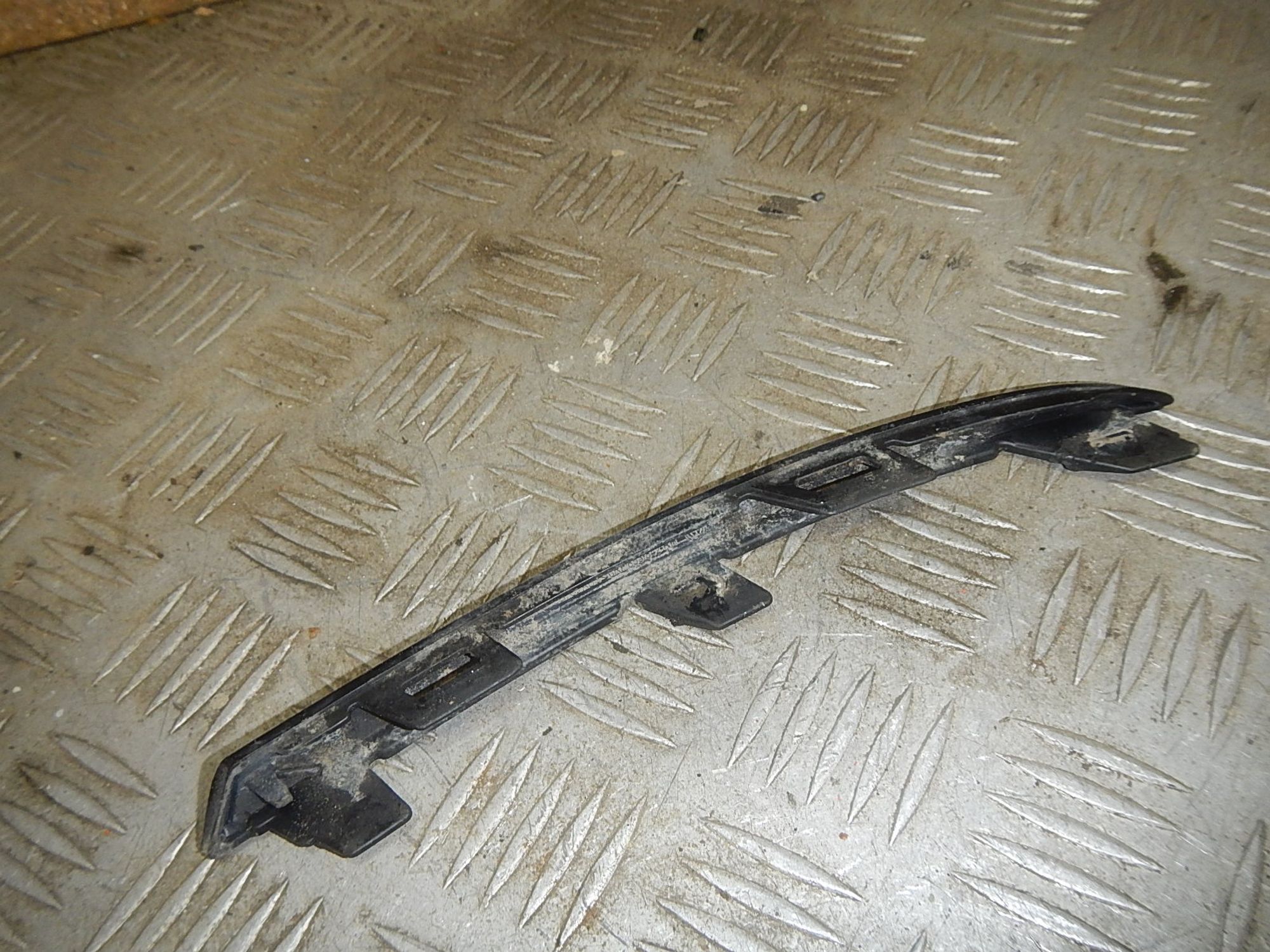 https://ycs.partsauto.market/partsauto-images/thmbs/b135e93f2d106a11df5e4386431c5e55/2946f8f01bd1b5306554af38ff981b86/2e18de32d4b9cb6144f6d7b62db44c4f.jpg