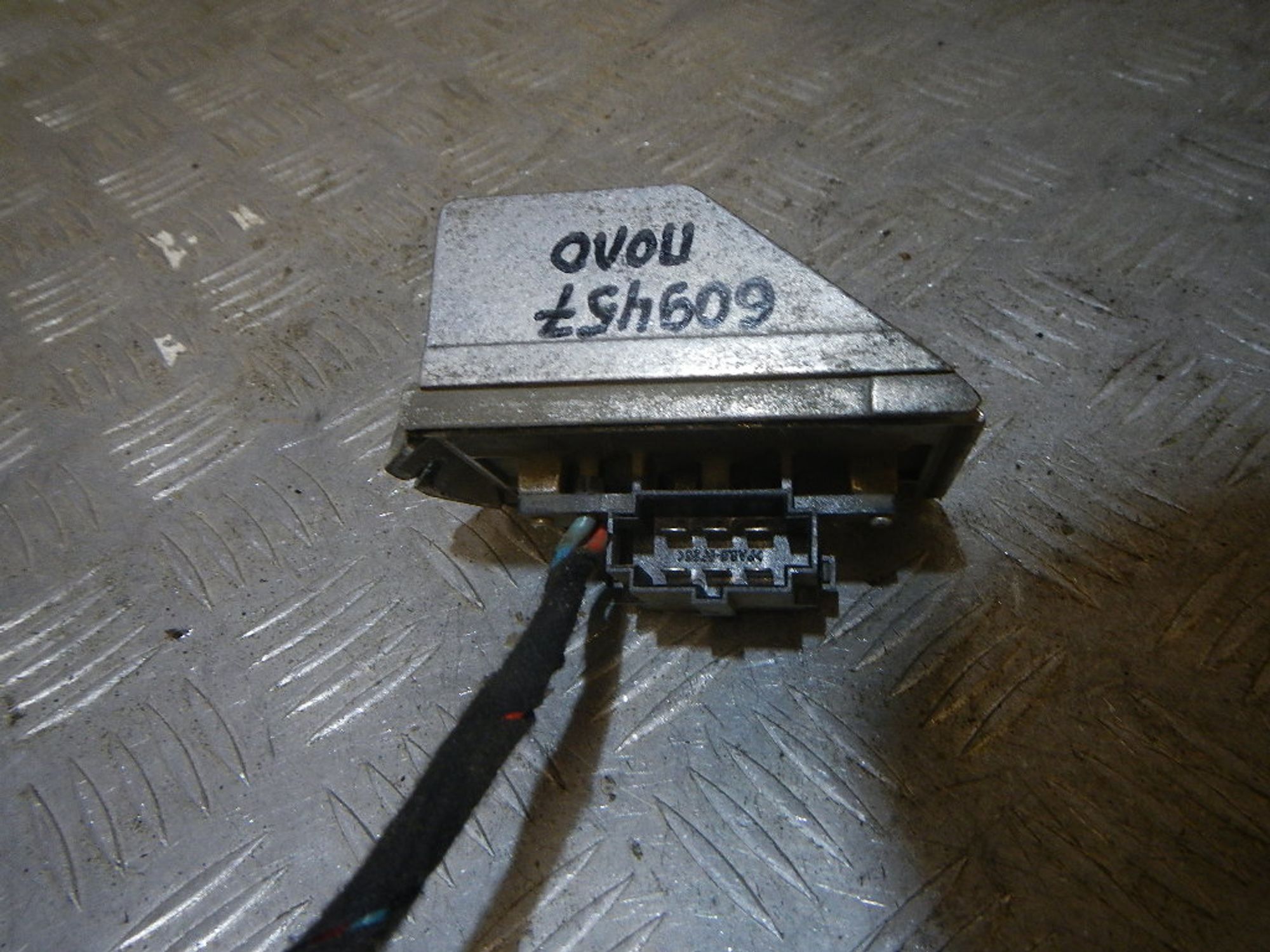 https://ycs.partsauto.market/partsauto-images/thmbs/b135e93f2d106a11df5e4386431c5e55/3308deaf47d9a165ecc6a4106631e351/f92ee3e83d557eec21116afe83613ce5.jpg