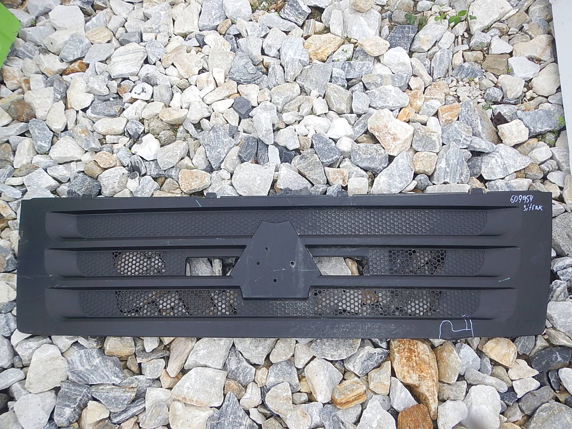 https://ycs.partsauto.market/partsauto-images/thmbs/b135e93f2d106a11df5e4386431c5e55/3321793bedb0235ec5eddbd2d71134a7/074fa6bb6f7e57f98b5bf1e669d133a5.jpg