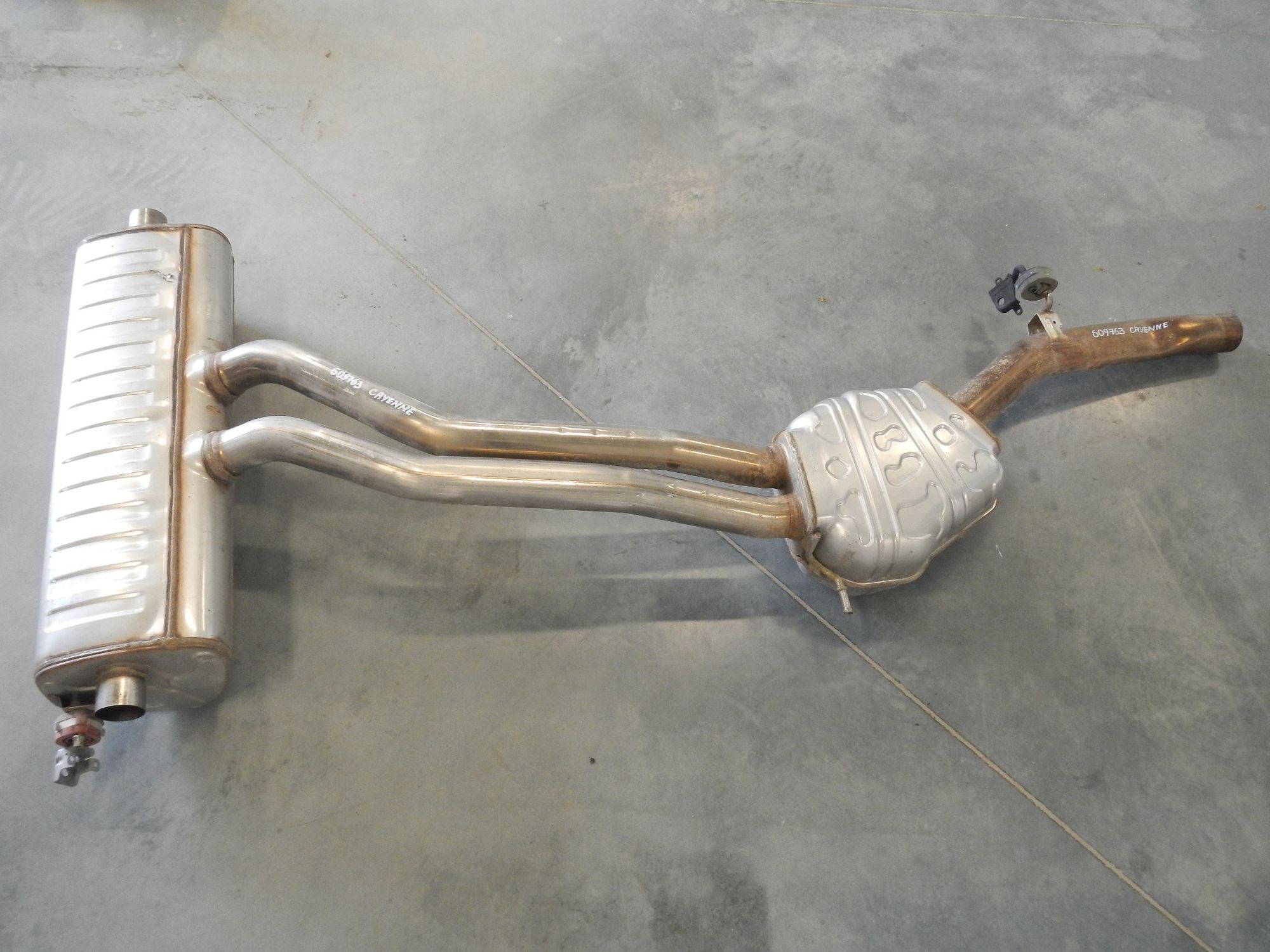 https://ycs.partsauto.market/partsauto-images/thmbs/b135e93f2d106a11df5e4386431c5e55/370529e43588cc8aa9860f10c474eb55/688f301e5a4f3685177bdd7677e56ff5.jpg