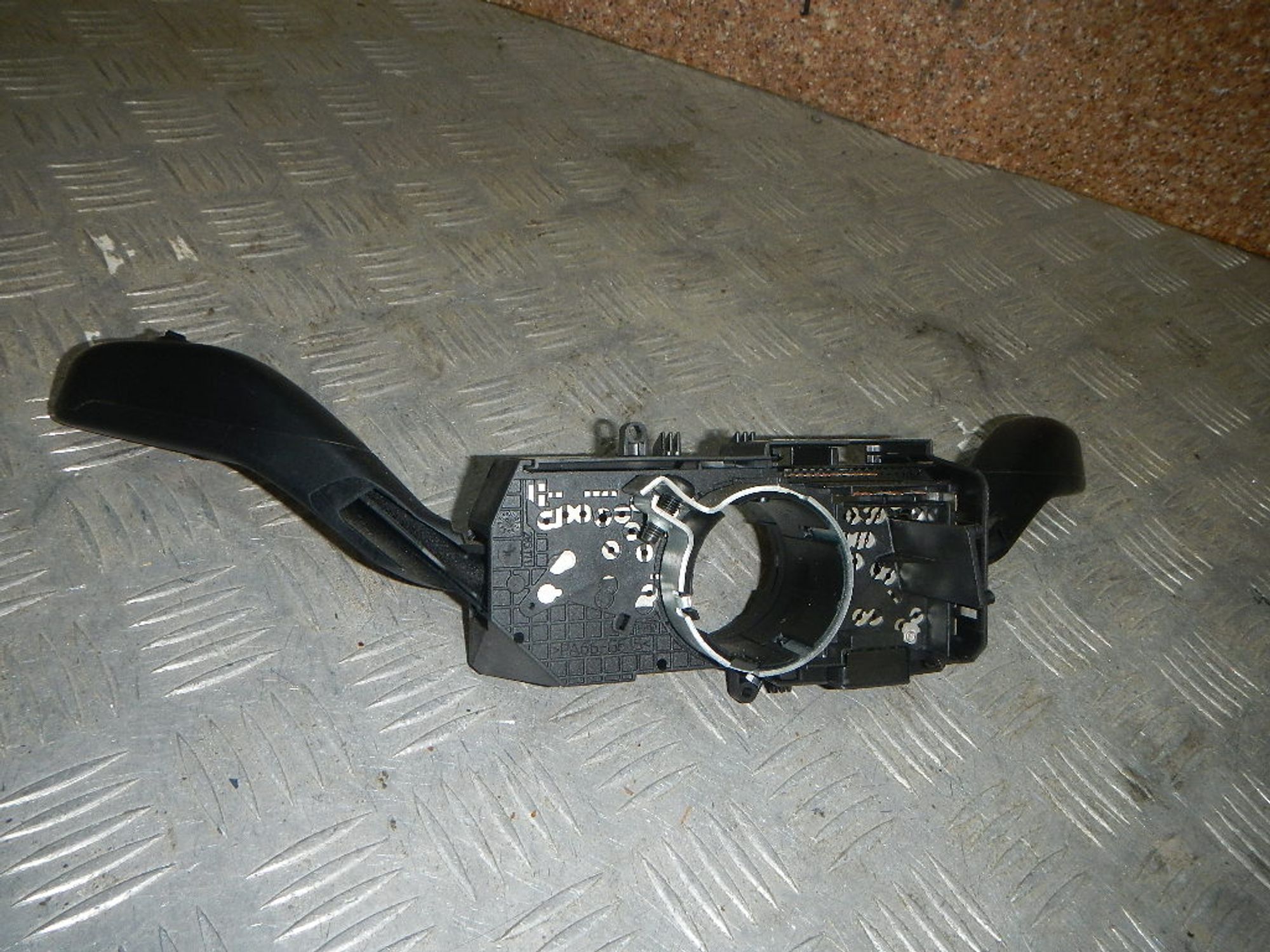 https://ycs.partsauto.market/partsauto-images/thmbs/b135e93f2d106a11df5e4386431c5e55/380ffe98f50d517f83f63ca9fd493057/7c9db1a9b227f27f8daa488bdde10631.jpg