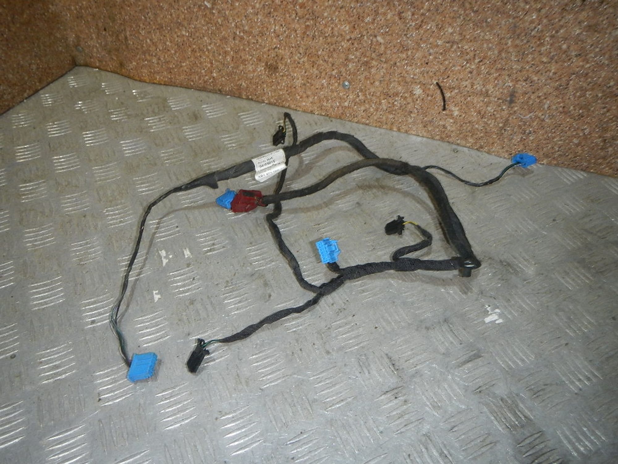 https://ycs.partsauto.market/partsauto-images/thmbs/b135e93f2d106a11df5e4386431c5e55/389200675ab16ea8915c8d8cb785da5e/56dbc0098071ddfb63a8c34169b8835a.jpg
