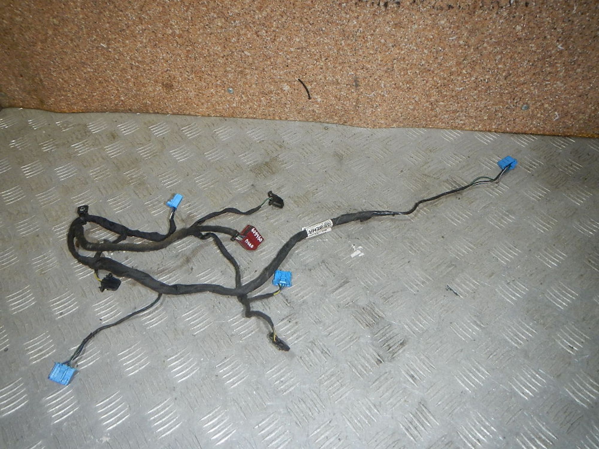 https://ycs.partsauto.market/partsauto-images/thmbs/b135e93f2d106a11df5e4386431c5e55/389200675ab16ea8915c8d8cb785da5e/6d721e7374b117ce2b74810642beb449.jpg