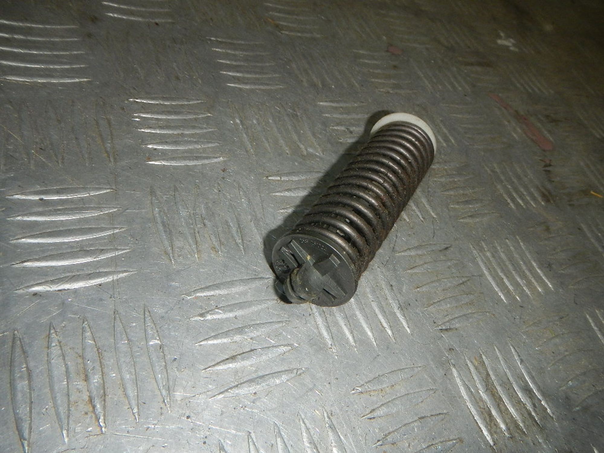 https://ycs.partsauto.market/partsauto-images/thmbs/b135e93f2d106a11df5e4386431c5e55/3b985d85095a4098006242340dbcb65a/e3bdebe08d9e2550ba10d08b8e693a37.jpg