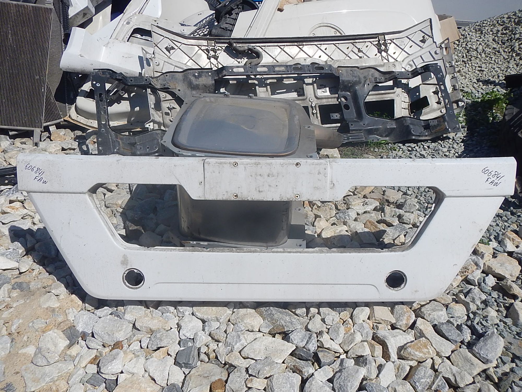 https://ycs.partsauto.market/partsauto-images/thmbs/b135e93f2d106a11df5e4386431c5e55/3ed554d921d411d5a9c2ffd0ad735bd5/e987db79fa79106da13421afd9ed0172.jpg