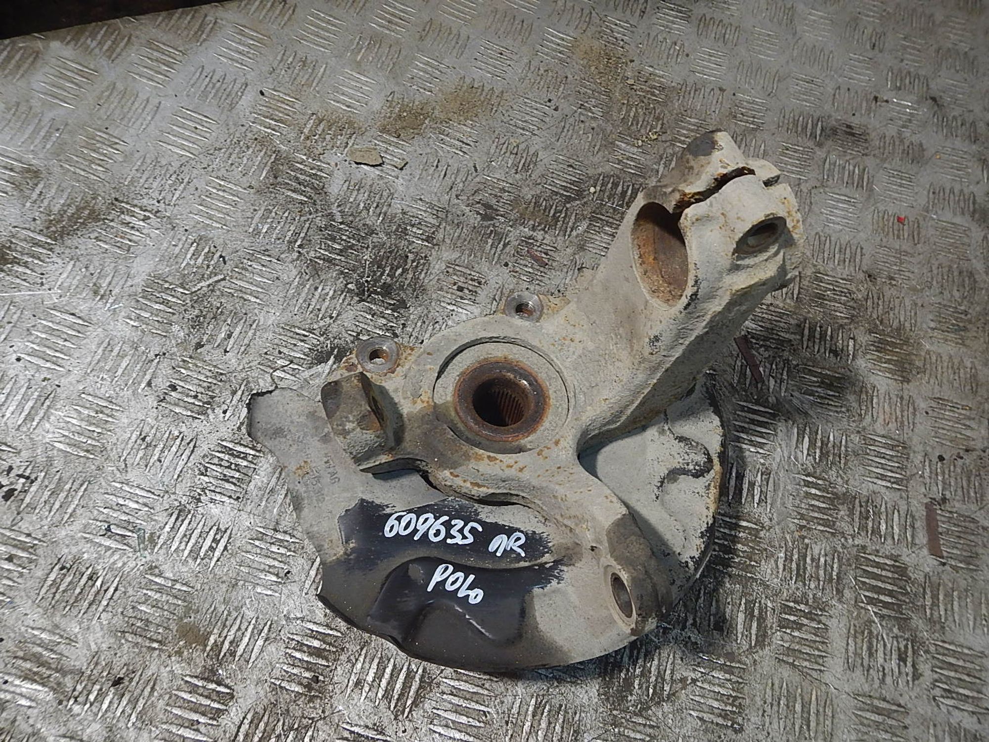 https://ycs.partsauto.market/partsauto-images/thmbs/b135e93f2d106a11df5e4386431c5e55/40352d831fc6f03ee0a5dbb4284df775/289b0b31ac553c57cbef32af9c0d502f.jpg