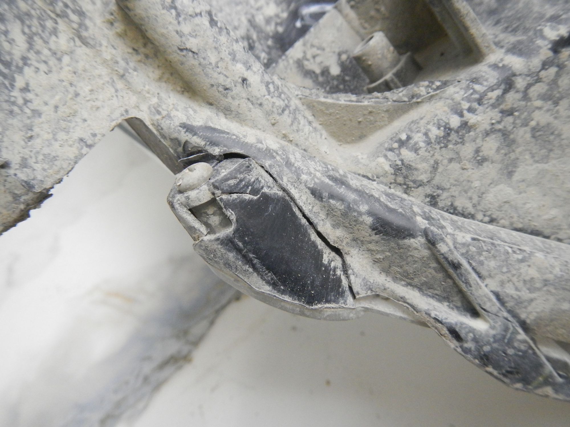 https://ycs.partsauto.market/partsauto-images/thmbs/b135e93f2d106a11df5e4386431c5e55/43af02e761d4d99d9bc445801eba4600/f69a17e6d75e15fc9ef0f27d65655220.jpg