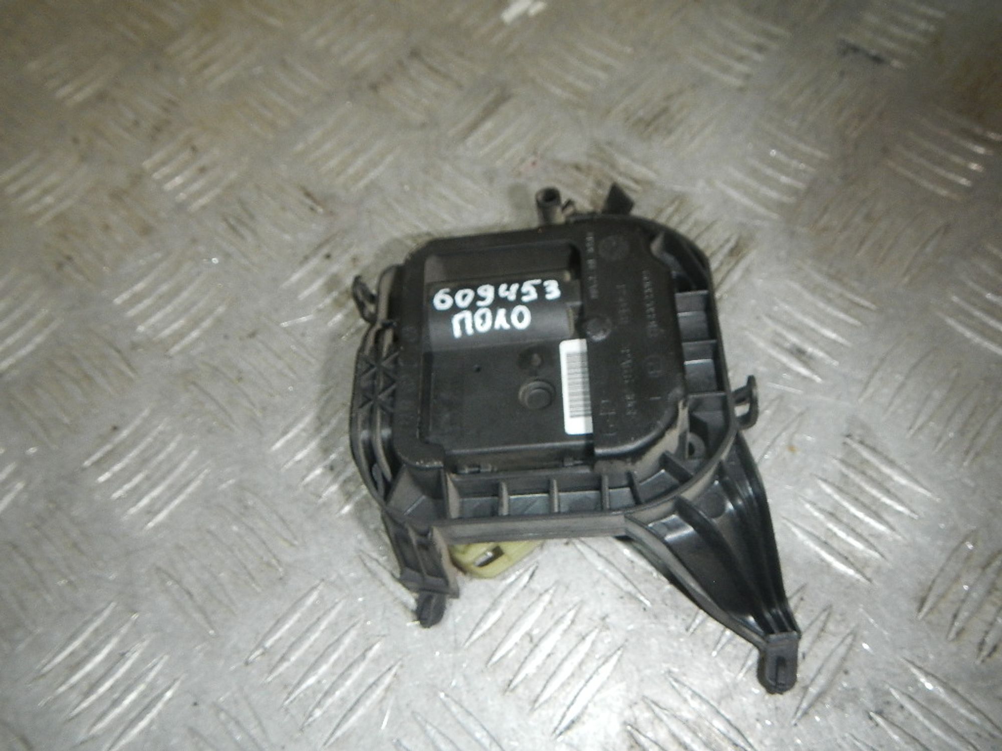 https://ycs.partsauto.market/partsauto-images/thmbs/b135e93f2d106a11df5e4386431c5e55/45e9d84a357fdbc9a8b6603759182cd6/1c0a3b51390fb5455a3f02cc9046472b.jpg