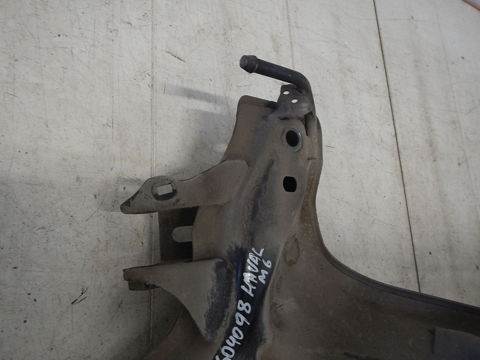 https://ycs.partsauto.market/partsauto-images/thmbs/b135e93f2d106a11df5e4386431c5e55/47661944ebec1035d75d9f529b8d60f3/237154d399579ede699725c97c241a6b.jpg
