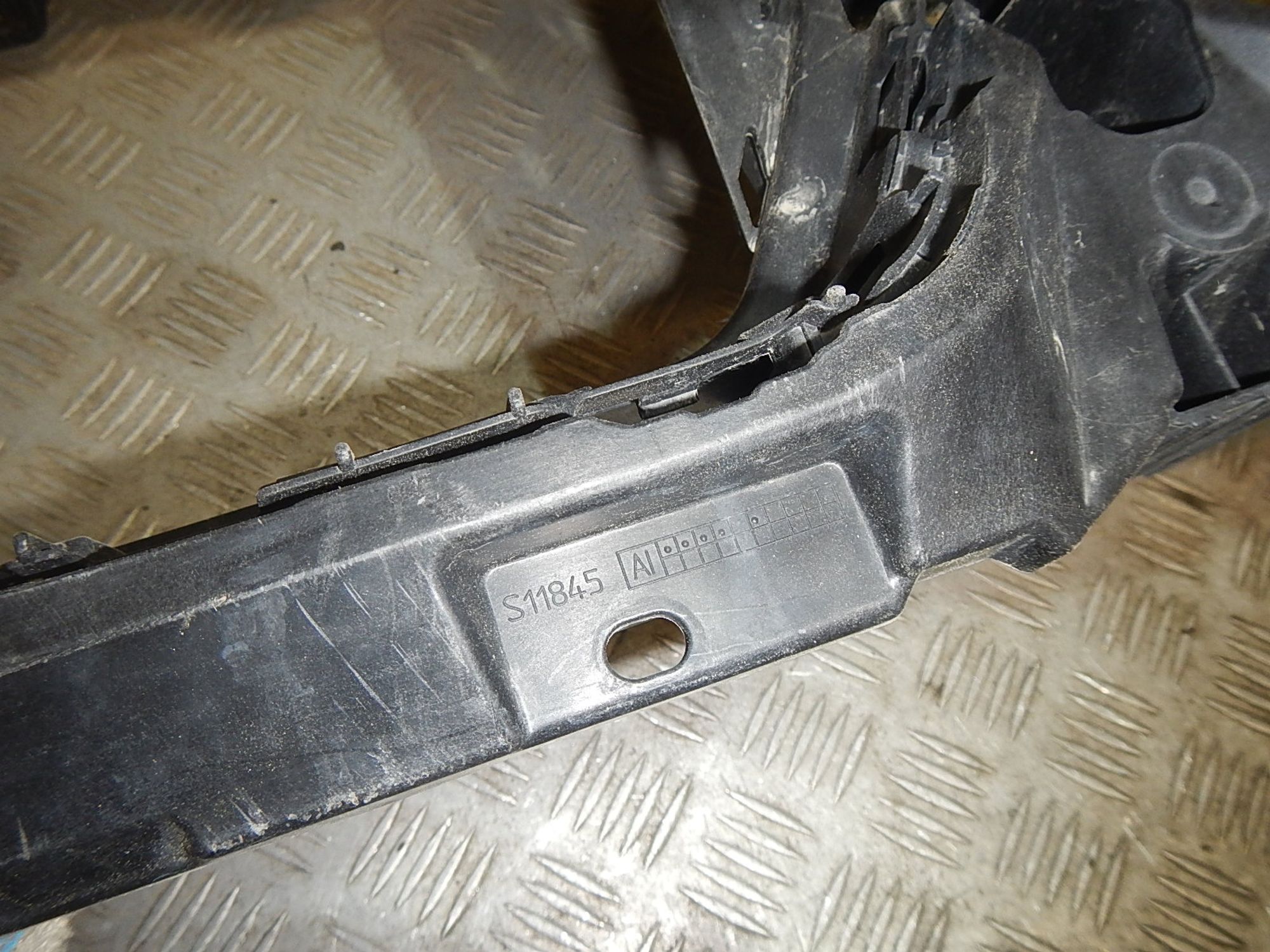 https://ycs.partsauto.market/partsauto-images/thmbs/b135e93f2d106a11df5e4386431c5e55/476964d75f445ca0d9a6e30ff4c0e7f3/1dd8d1aacf8282c22f4f260c5330dd4d.jpg