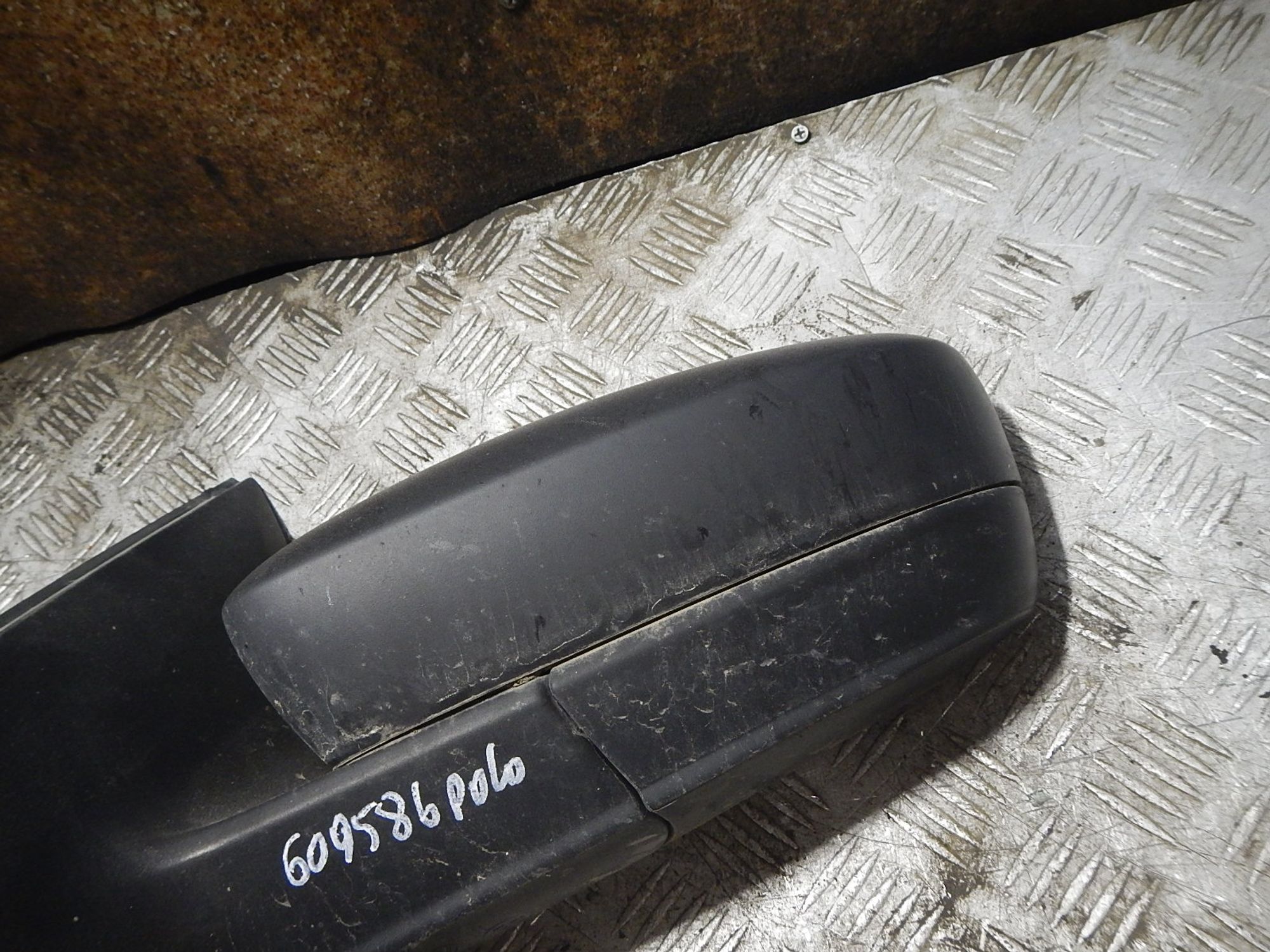 https://ycs.partsauto.market/partsauto-images/thmbs/b135e93f2d106a11df5e4386431c5e55/4b0bcbe6e263879ec841d34e8eb58a70/eeade05e0baf8704fcfc9d364ce542a6.jpg