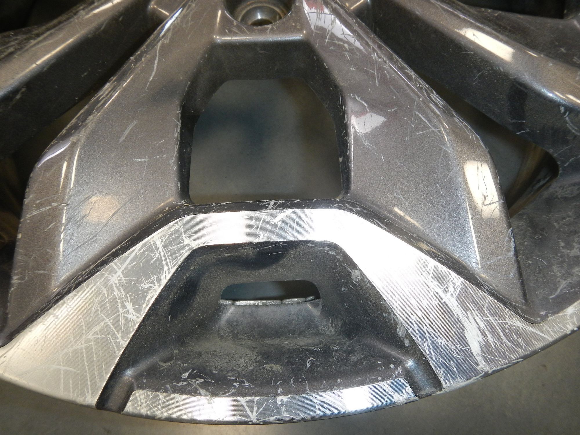 https://ycs.partsauto.market/partsauto-images/thmbs/b135e93f2d106a11df5e4386431c5e55/4b464a595302ebab1c3b299a9bec14f9/6bfd493818714fe736da5288b6fe7807.jpg