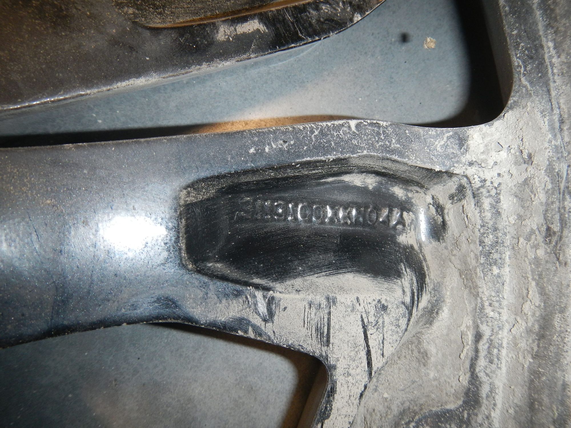 https://ycs.partsauto.market/partsauto-images/thmbs/b135e93f2d106a11df5e4386431c5e55/4b464a595302ebab1c3b299a9bec14f9/ff55224996ccbea6e49c59d50cf7d46d.jpg