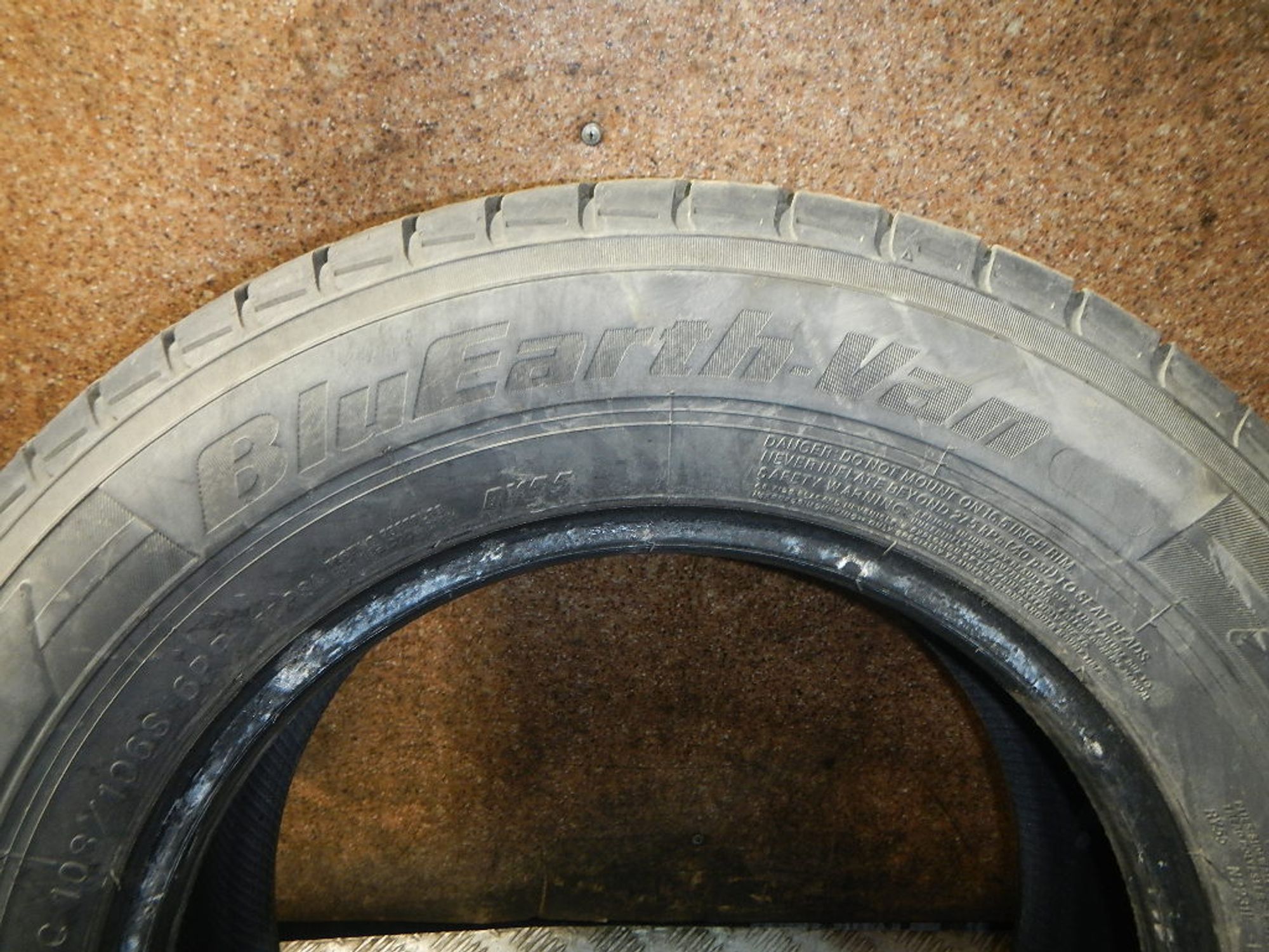 https://ycs.partsauto.market/partsauto-images/thmbs/b135e93f2d106a11df5e4386431c5e55/4b92bc377ee0e79468073609959ffc09/35904de160cb77298ad2b2de5db1ec72.jpg