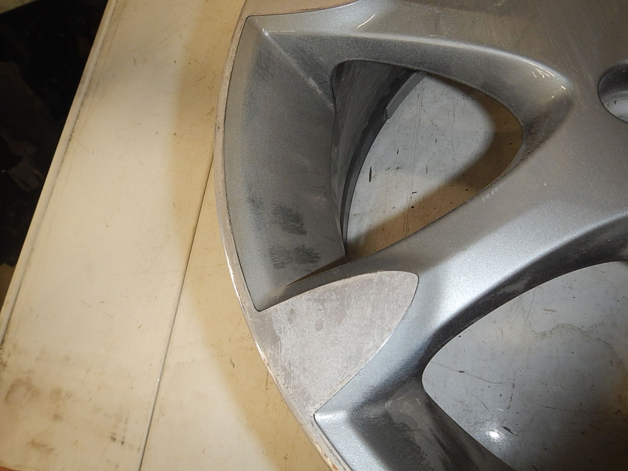 https://ycs.partsauto.market/partsauto-images/thmbs/b135e93f2d106a11df5e4386431c5e55/4e4fef2dad5efd224c773d3d2f44f4f5/11de81fd3e792e8bf5cf744ff81db39e.jpg