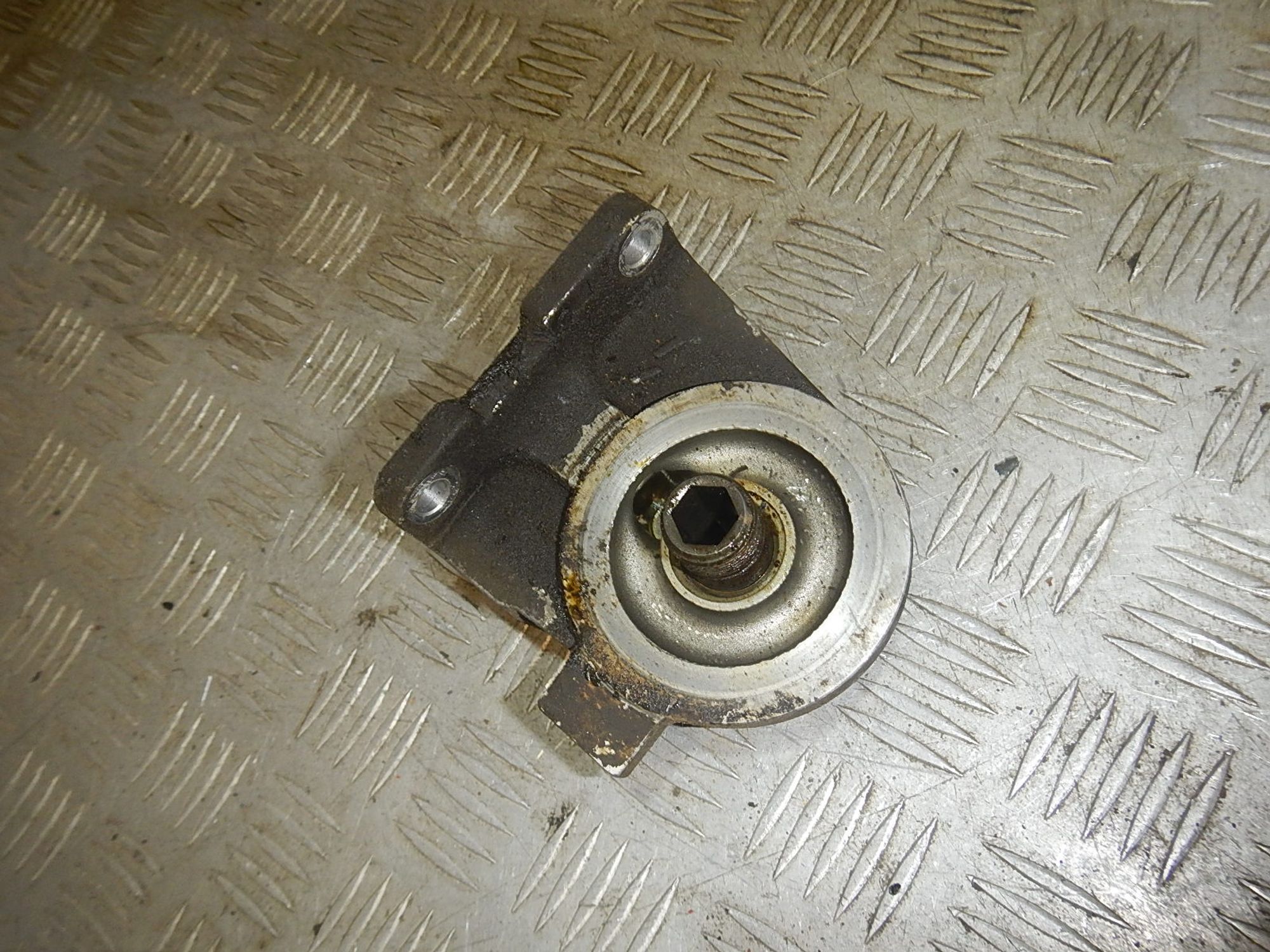 https://ycs.partsauto.market/partsauto-images/thmbs/b135e93f2d106a11df5e4386431c5e55/53ae2f20c442a500696873f05d0abb16/3cf922942846ff2c98bbafdfbdf7221a.jpg