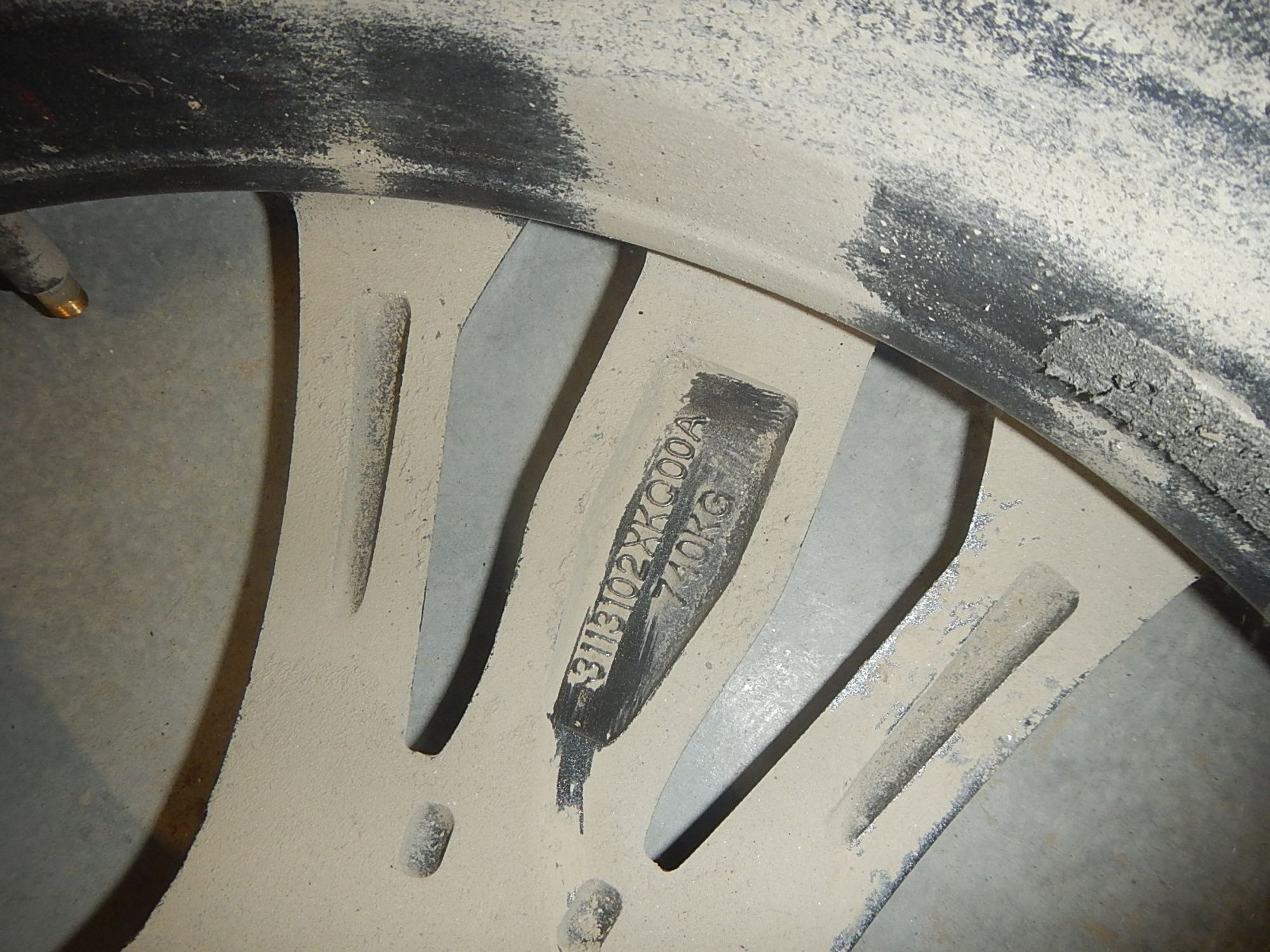 https://ycs.partsauto.market/partsauto-images/thmbs/b135e93f2d106a11df5e4386431c5e55/547fcacab8de0eac98c5c3af086a2fe9/00eefcce43ac3580e90a97a7a3554695.jpg