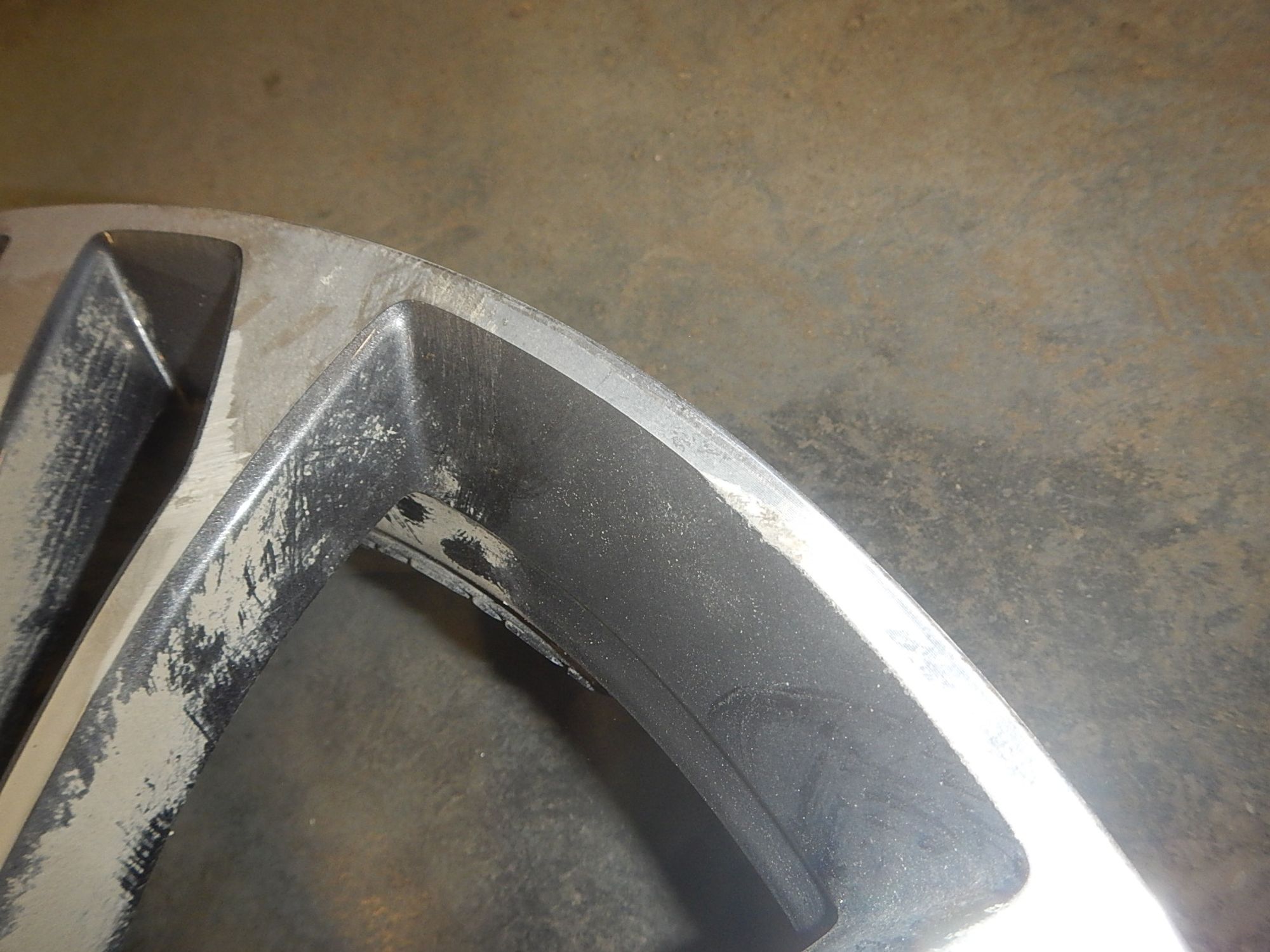 https://ycs.partsauto.market/partsauto-images/thmbs/b135e93f2d106a11df5e4386431c5e55/547fcacab8de0eac98c5c3af086a2fe9/8aaa9dd3f48ad75641790a683f22c790.jpg