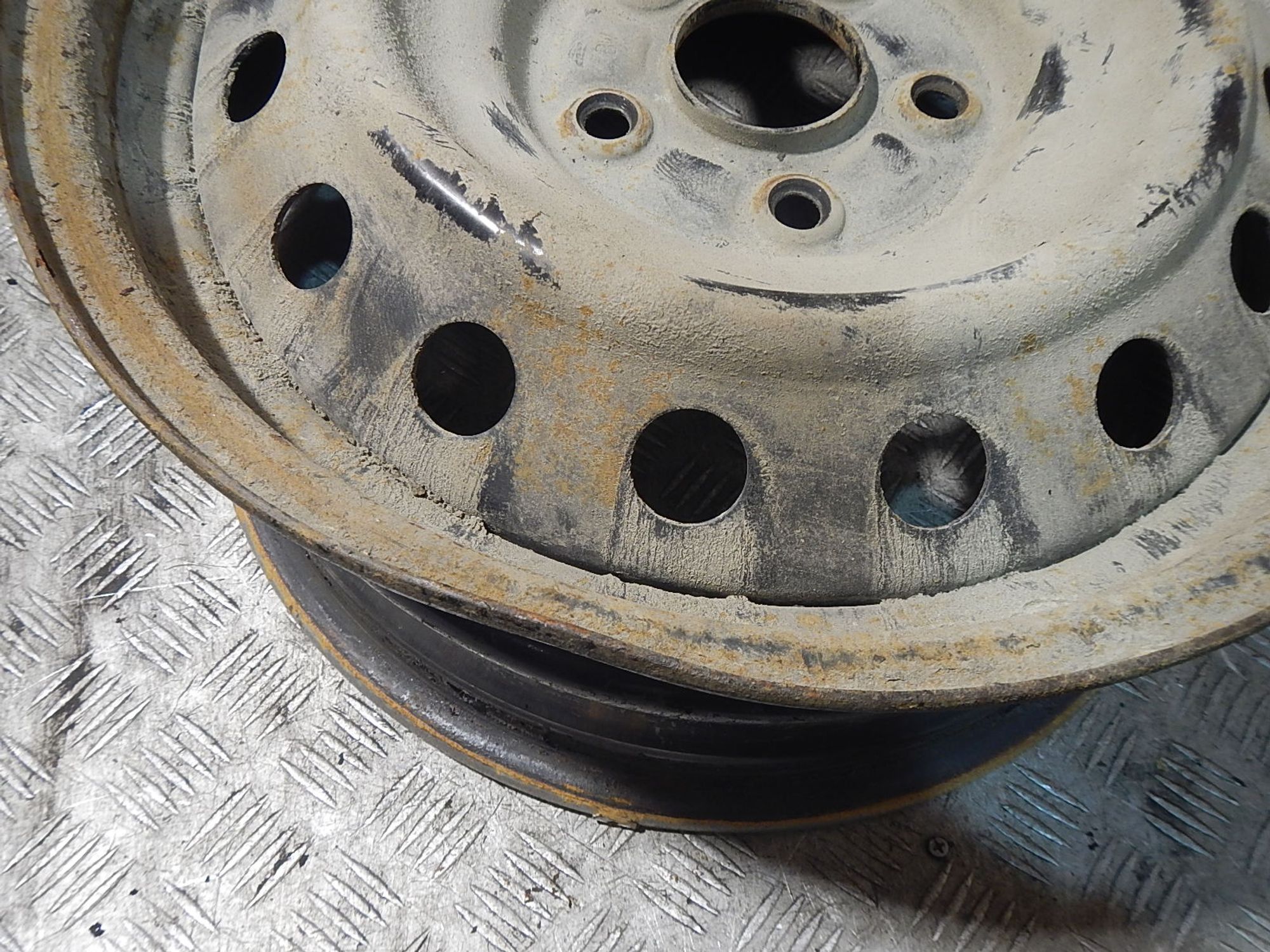 https://ycs.partsauto.market/partsauto-images/thmbs/b135e93f2d106a11df5e4386431c5e55/566ace4e30b1cde8618d82fc746b4515/3164227cd68fc175d3ee4321780a57f8.jpg