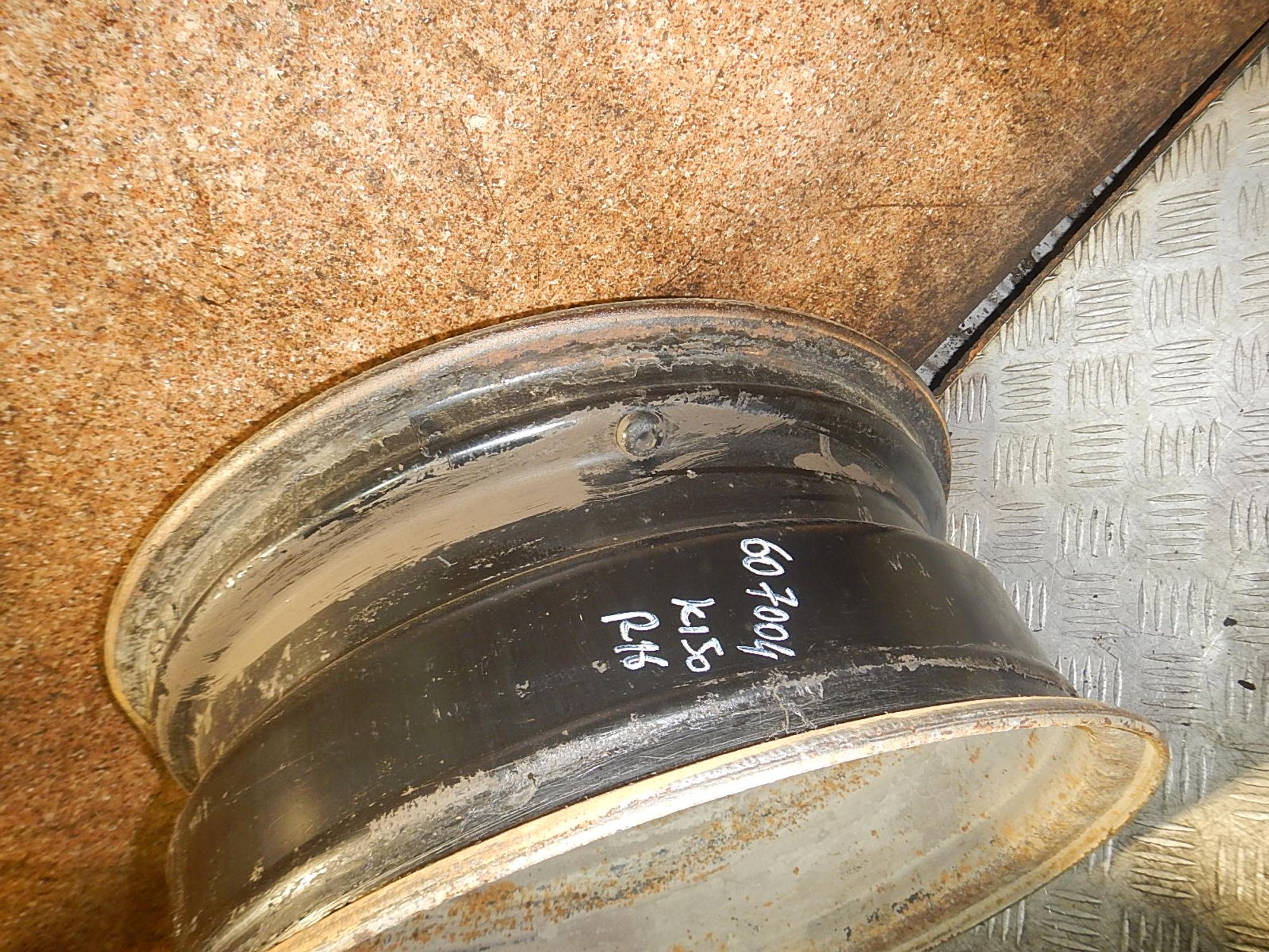 https://ycs.partsauto.market/partsauto-images/thmbs/b135e93f2d106a11df5e4386431c5e55/566ace4e30b1cde8618d82fc746b4515/d69ad8c38fb1b634d9c960b1eeedaaa8.jpg