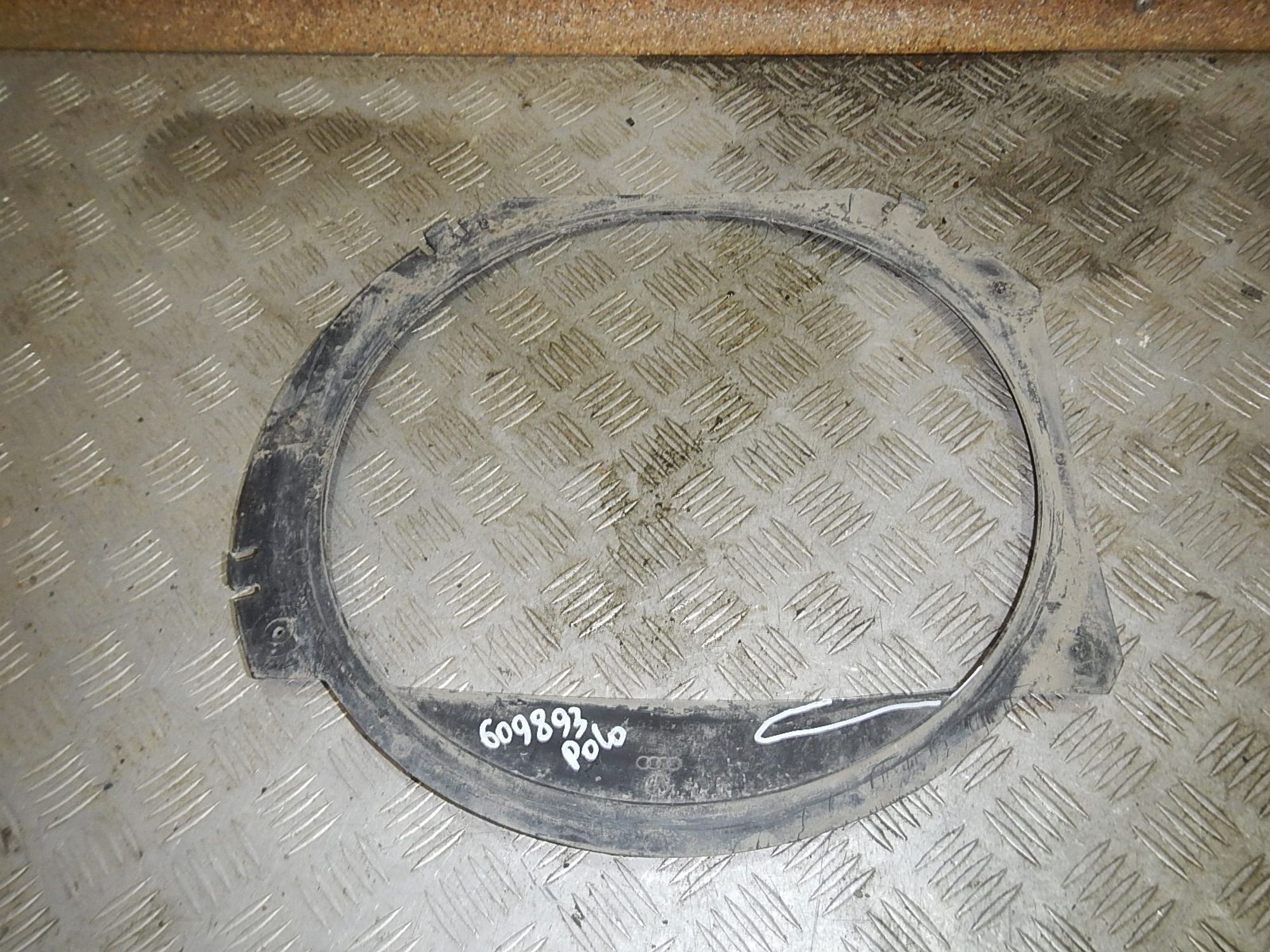 https://ycs.partsauto.market/partsauto-images/thmbs/b135e93f2d106a11df5e4386431c5e55/5a2a6fdc0f05de02310bcae77631c896/6acbb64d35d734ccf743f6ea9c3a1c34.jpg