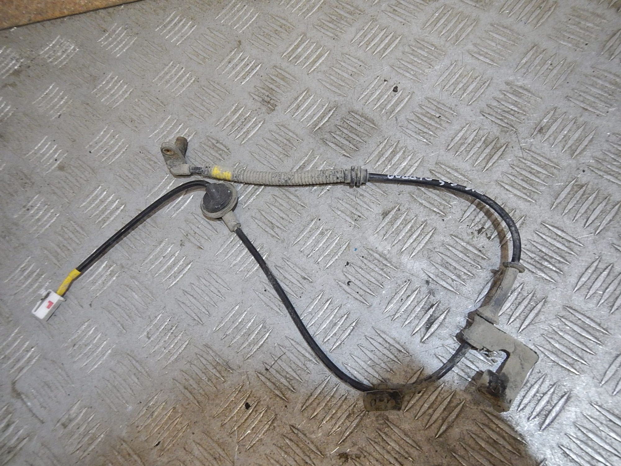 https://ycs.partsauto.market/partsauto-images/thmbs/b135e93f2d106a11df5e4386431c5e55/5ca4f7831c9054125003406b9432cbd3/d3efed25eca1fbe2fb585191ef7bedf5.jpg