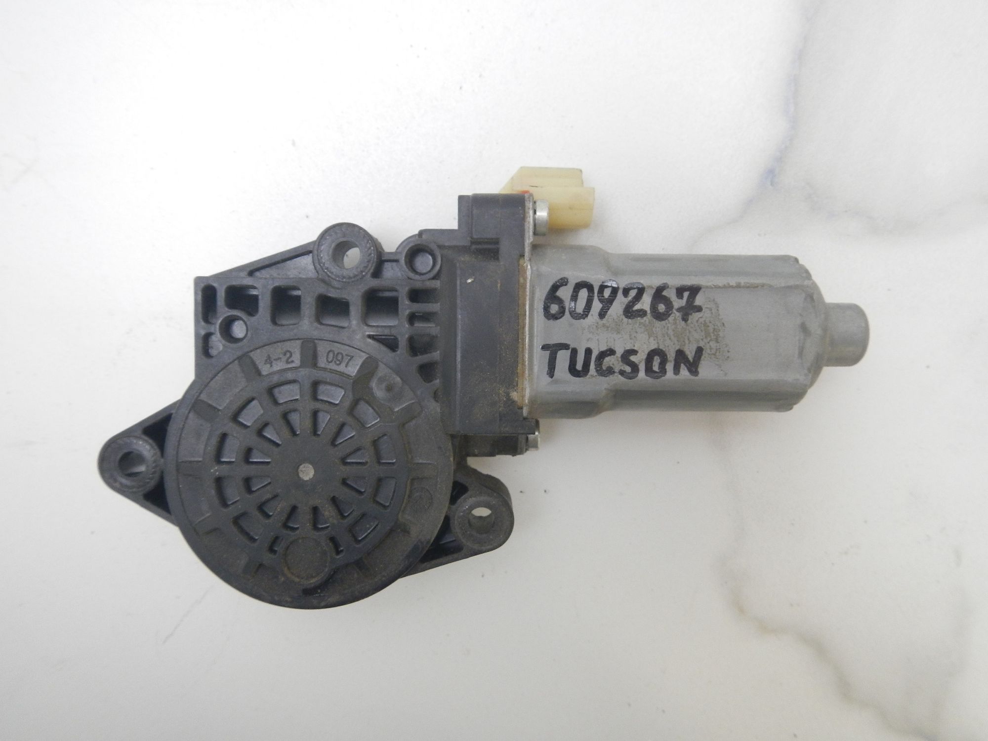 https://ycs.partsauto.market/partsauto-images/thmbs/b135e93f2d106a11df5e4386431c5e55/600bcb592c7e45f7f84eae487fb00489/6d0332d9457455b5785072f3ad28fca4.jpg