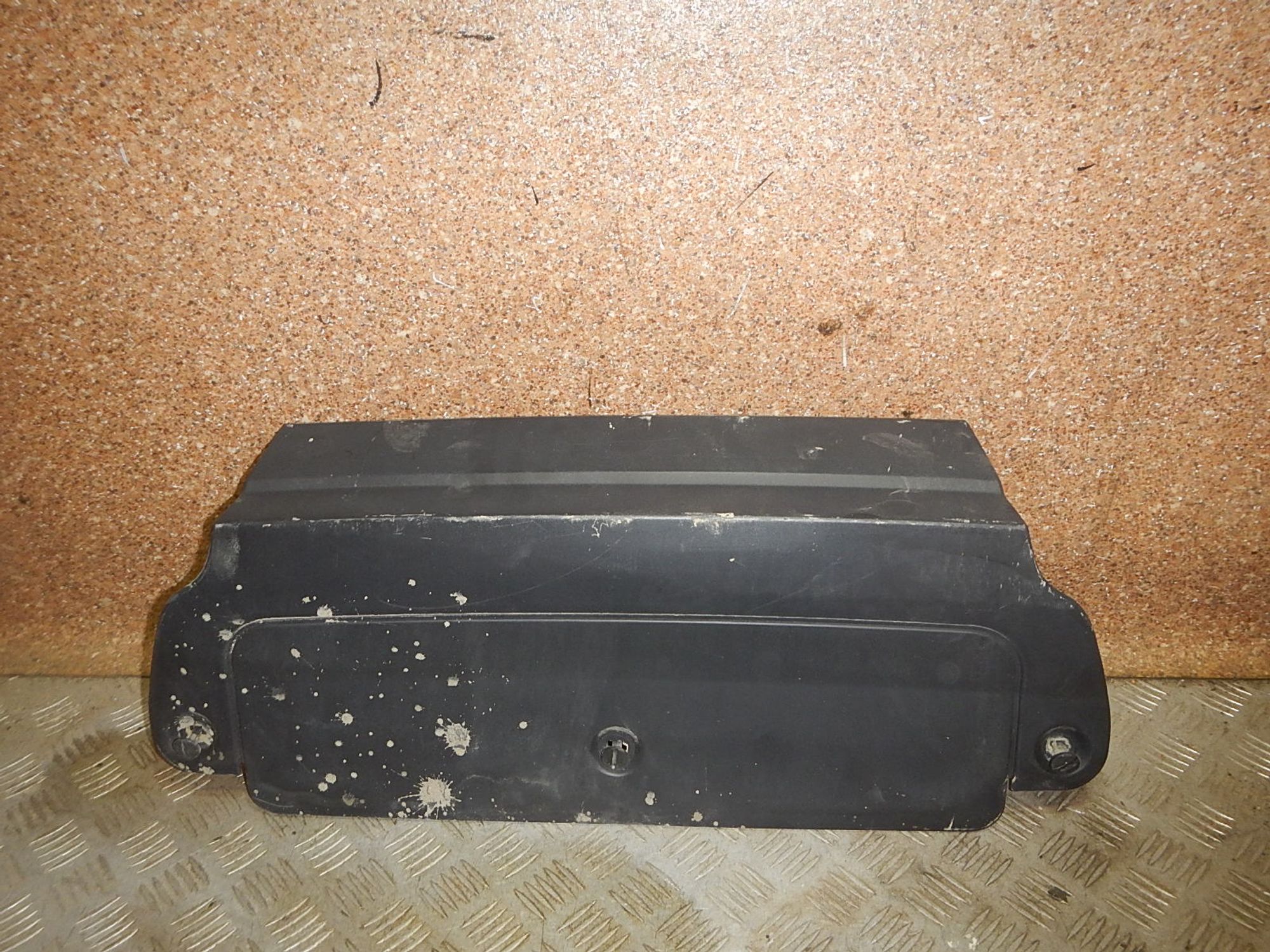https://ycs.partsauto.market/partsauto-images/thmbs/b135e93f2d106a11df5e4386431c5e55/610f9f85a4f01f384f0137dfa495bf2a/eb6fbecc7d2ec83d83303e87db9a7f39.jpg