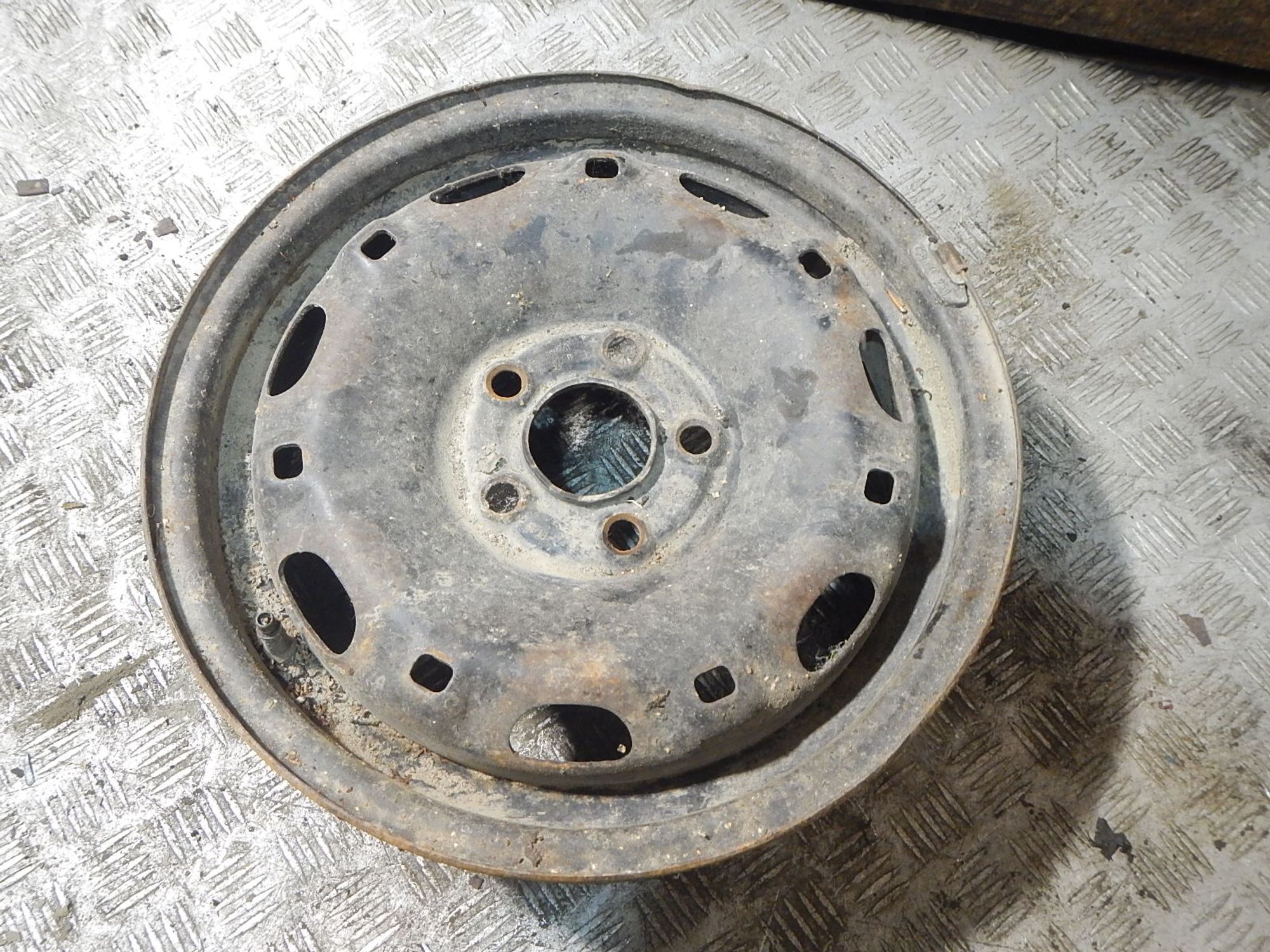 https://ycs.partsauto.market/partsauto-images/thmbs/b135e93f2d106a11df5e4386431c5e55/616b87ab4b5ddd475c6078a81e067f8b/79a5ed7315634315b68c7383f96af443.jpg