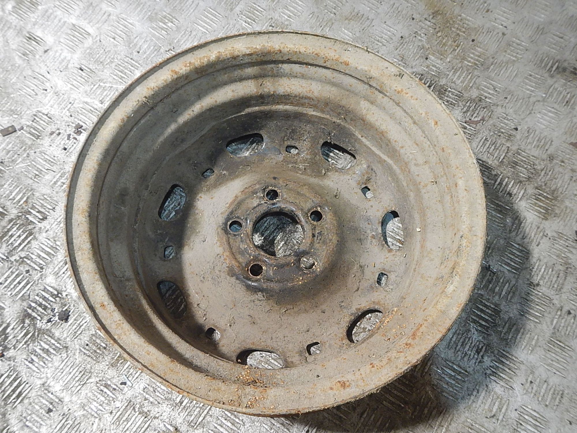 https://ycs.partsauto.market/partsauto-images/thmbs/b135e93f2d106a11df5e4386431c5e55/616b87ab4b5ddd475c6078a81e067f8b/b68778b8ce91cc1f17b6312976eb552c.jpg